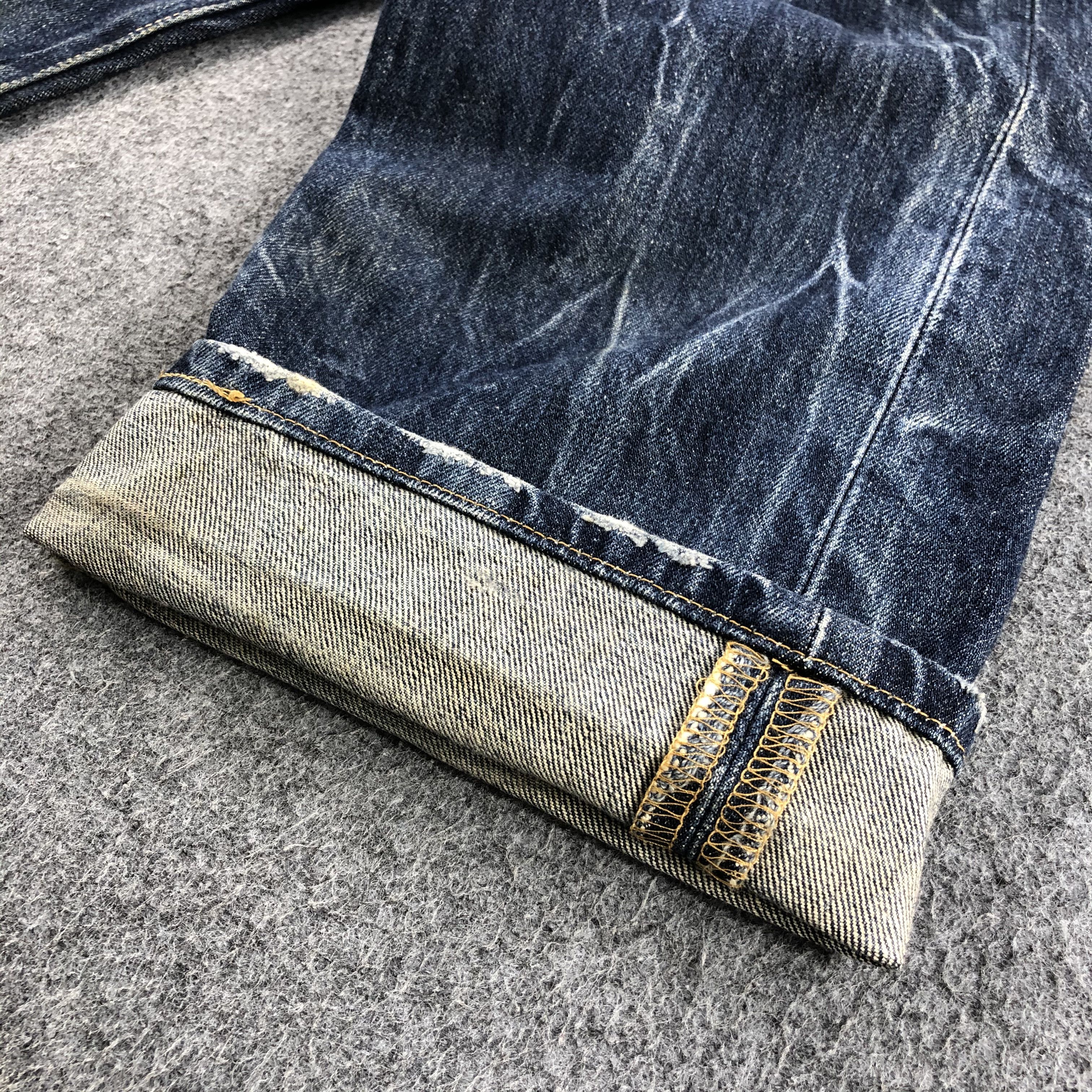 Levi's Vintage Levis 501 Jeans Dark Wash Denim KJ345 Size US 30 / EU 46 - 7 Thumbnail