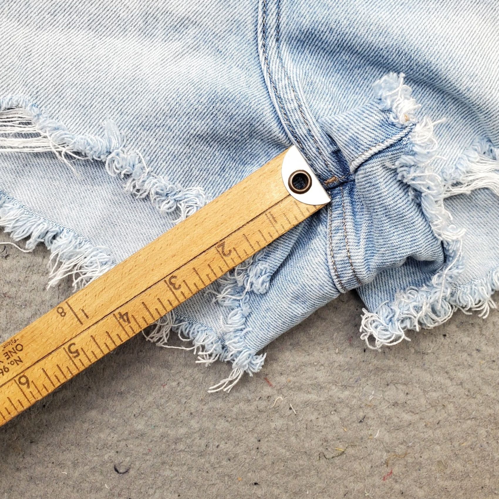 Express Express Womens Jeans Shorts 6 Blue Denim High Rise Button Fly 2" Inseam Shirt? Size 28" / US 6 / IT 42 - 4 Thumbnail