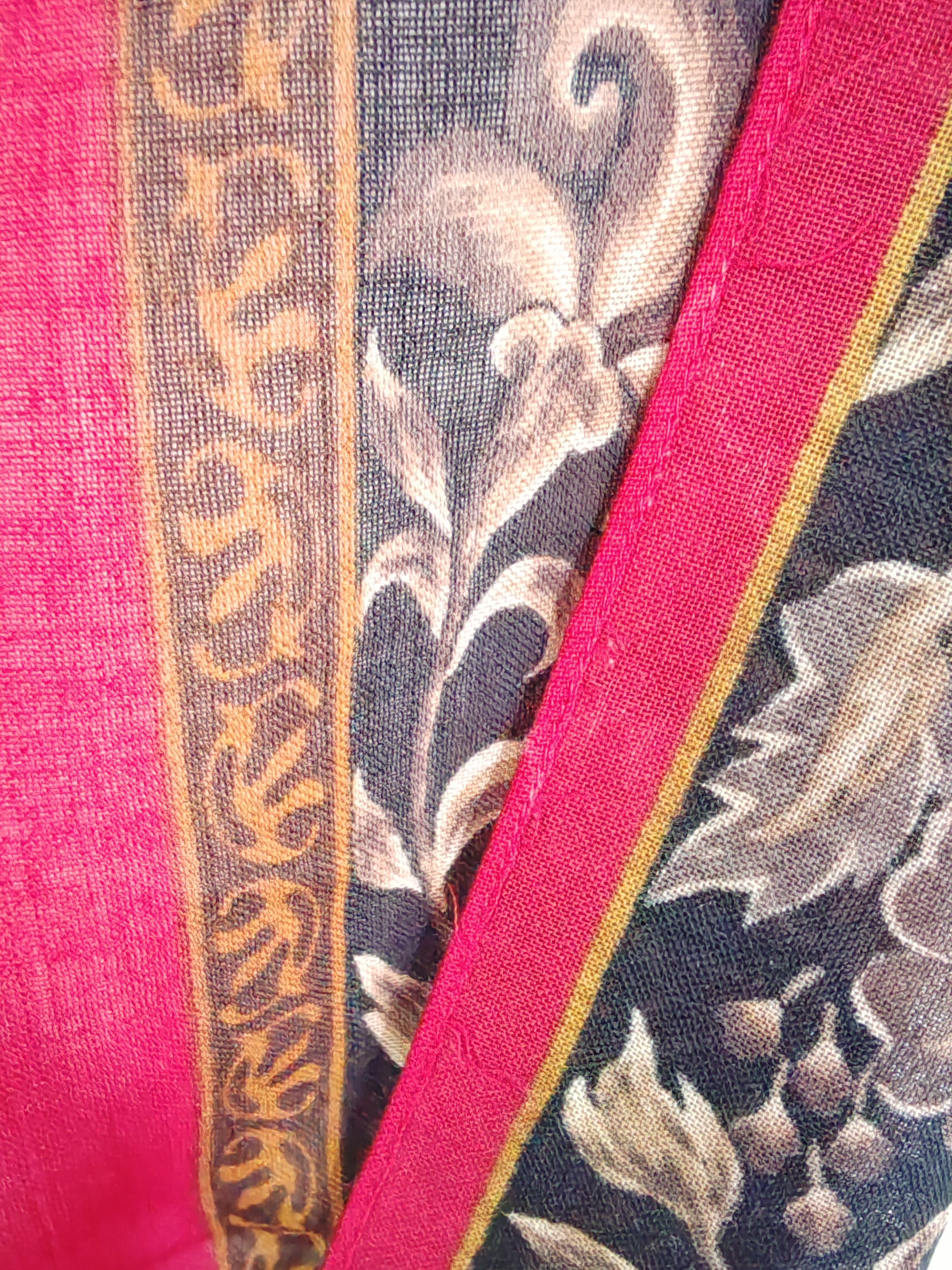 Valentino Vintage Wool Scarf Valentino Garavani Floral Filigree 38" Size ONE SIZE - 9 Thumbnail