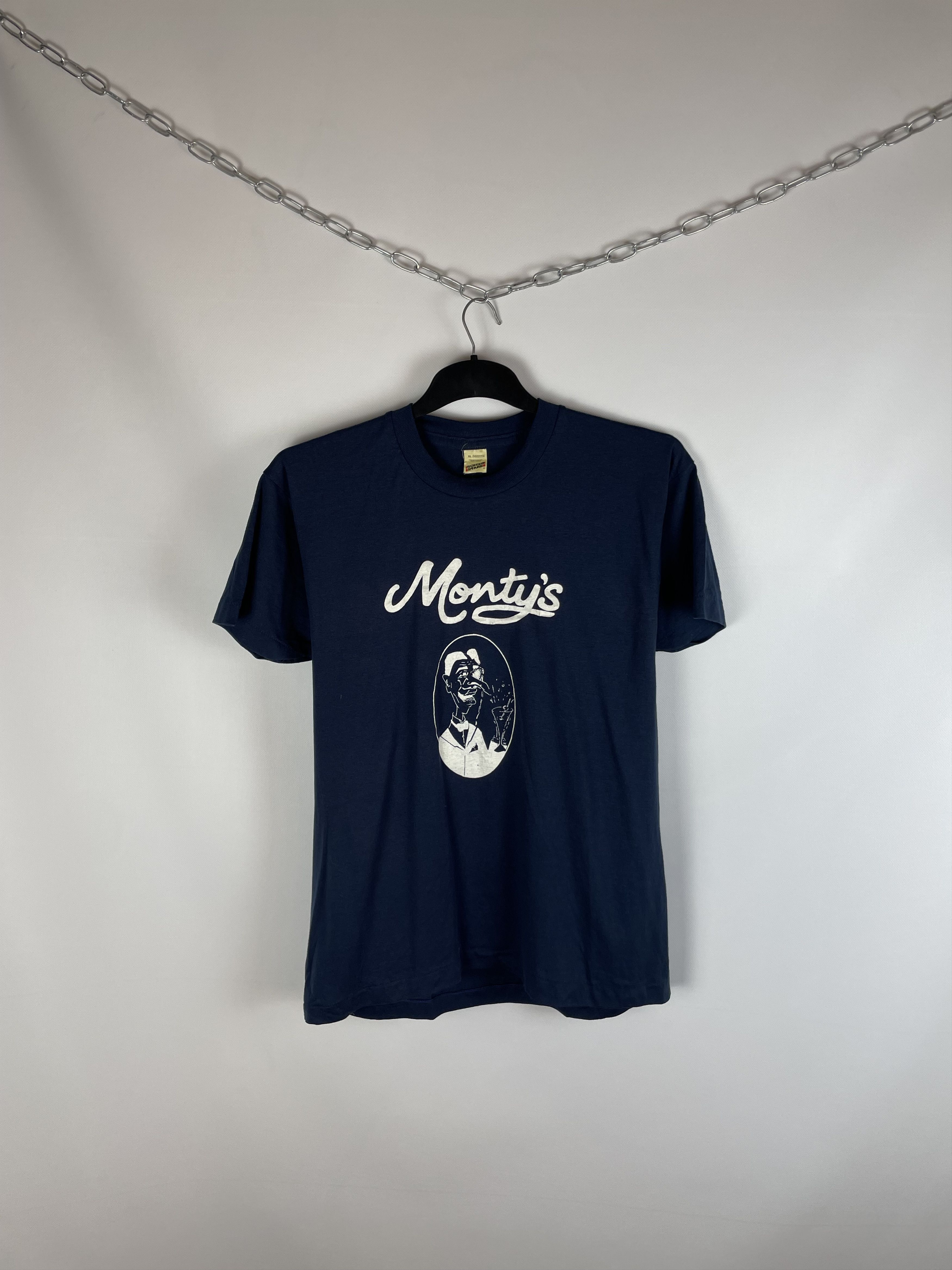 Vintage Vintage Montys 90’s T-Shirt Size US XL / EU 56 / 4 - 1 Thumbnail