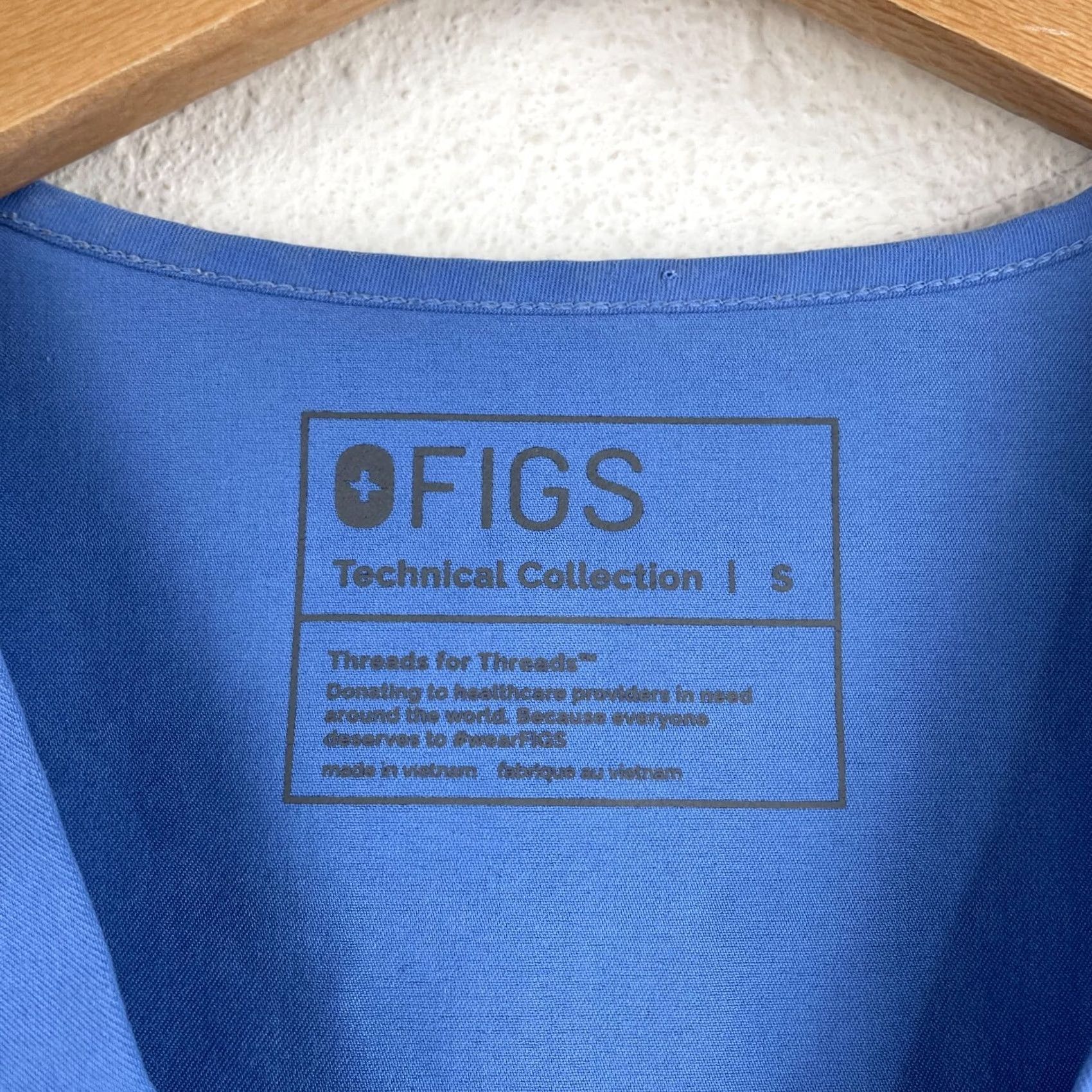 Vintage FIGS Technical Collection Blue Scrub Top Womens Size S Double Pocket Shirt Womens Scrubs Medical Solid Blue Medical Size S / US 4 / IT 40 - 7 Thumbnail