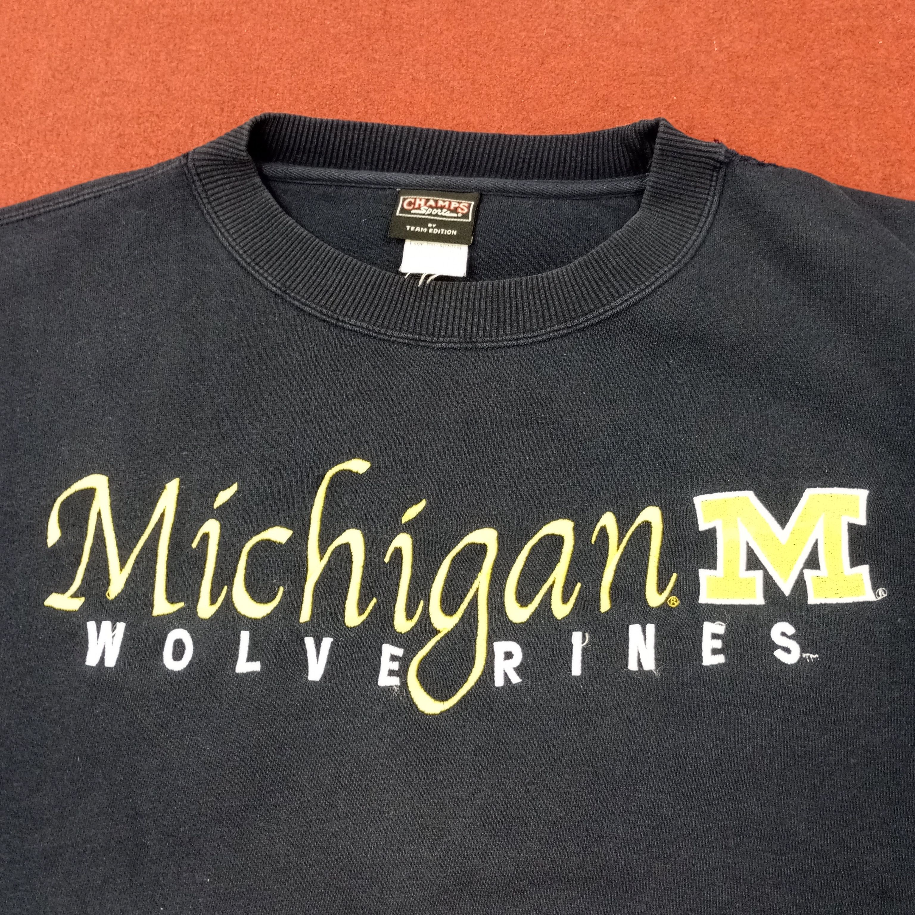 Vintage Michigan Wolverines NFL Football Team Sweatshirt c253n9 Size US XXL / EU 58 / 5 - 2 Thumbnail