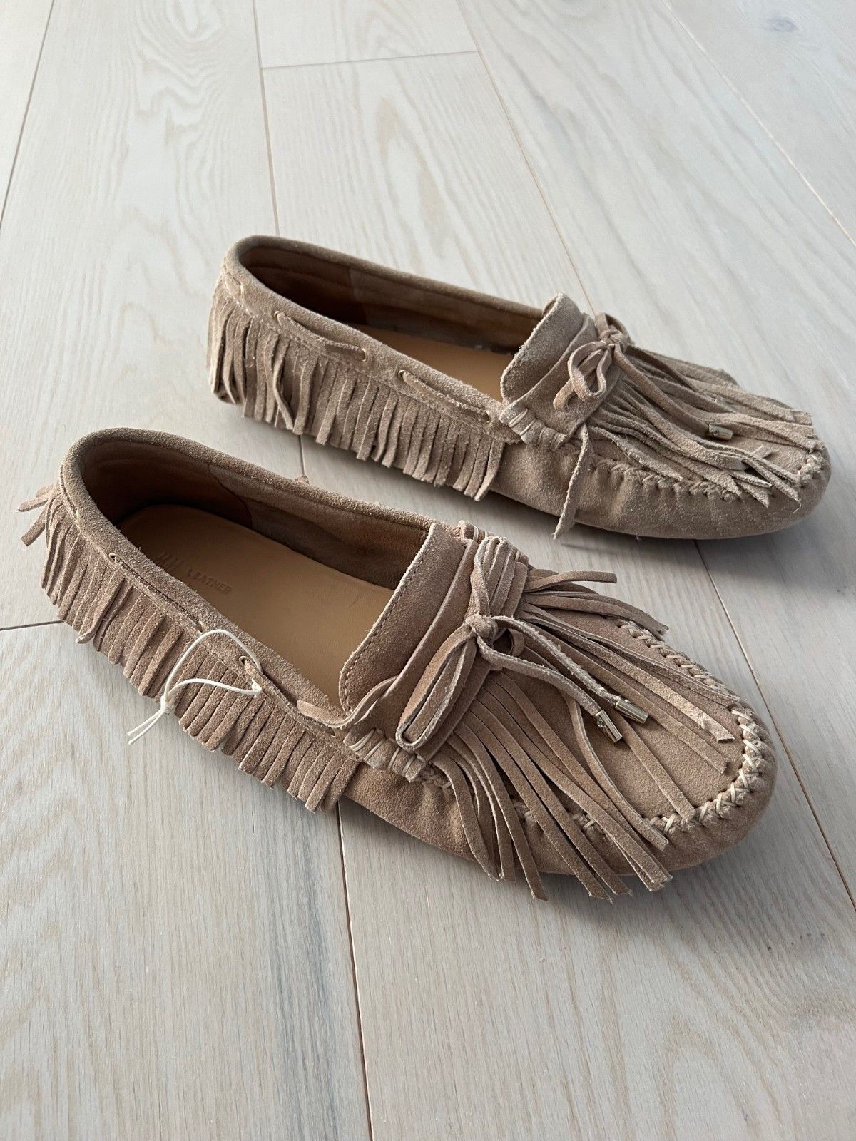 H&M H&M Fringed Split Suede Loafers Shoes in Beige ( 9.5 ) Size US 9.5 / IT 39.5 - 3 Thumbnail