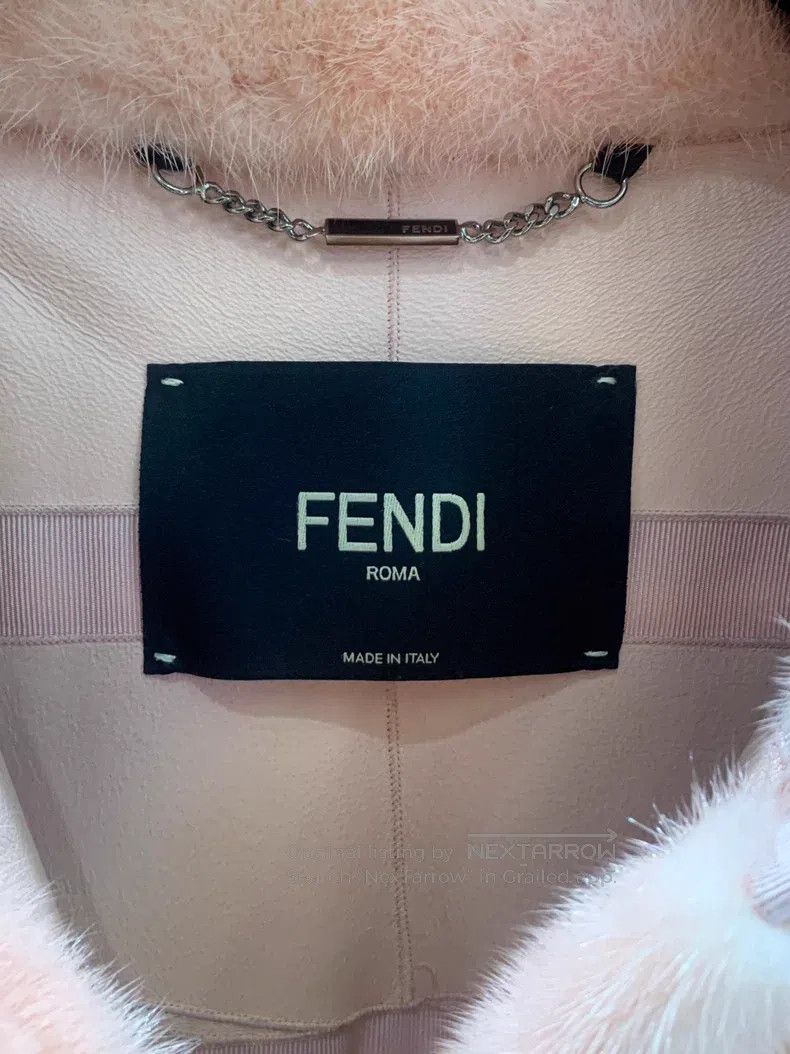 Fendi Fendi Beige Pink Fur Coat with Belt, Soft Leather Lining Size XS / US 0-2 / IT 36-38 - 4 Thumbnail