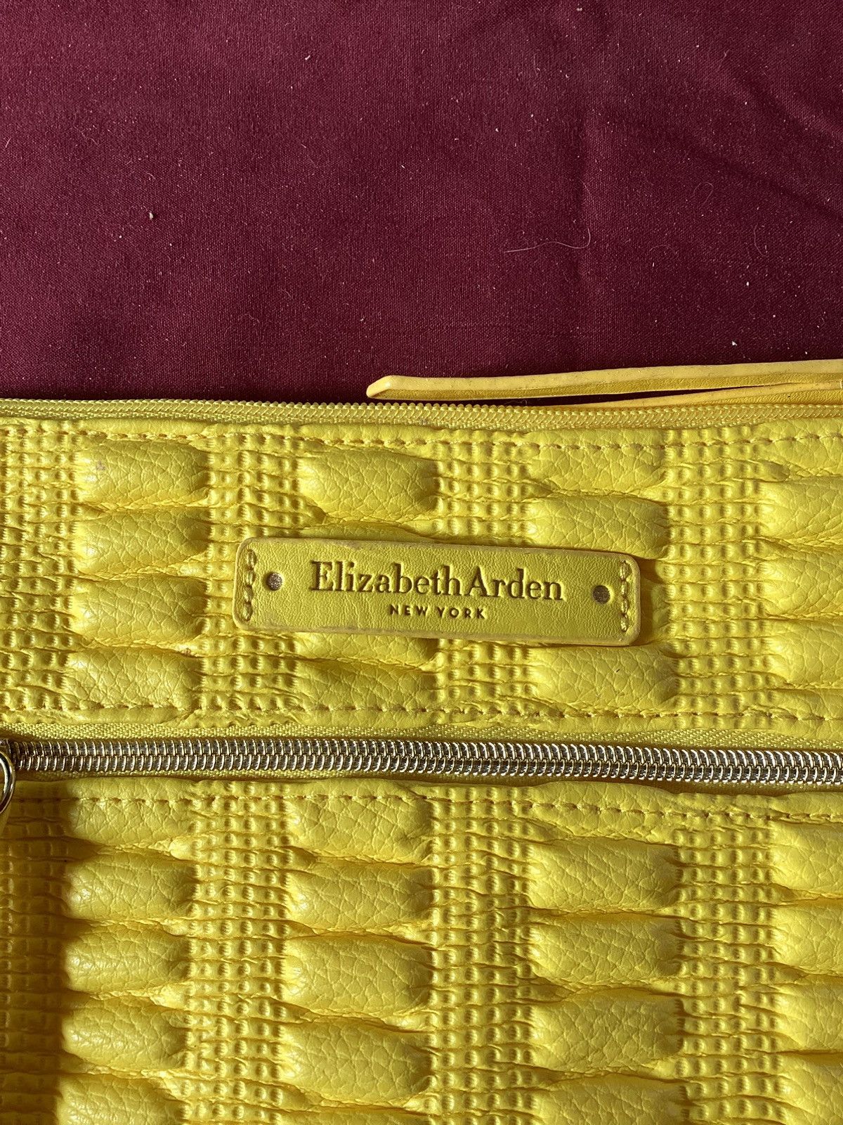 Other 624-Elizabeth Arden New York Yellow Quilted Cosmetic Bag Size ONE SIZE - 2 Thumbnail