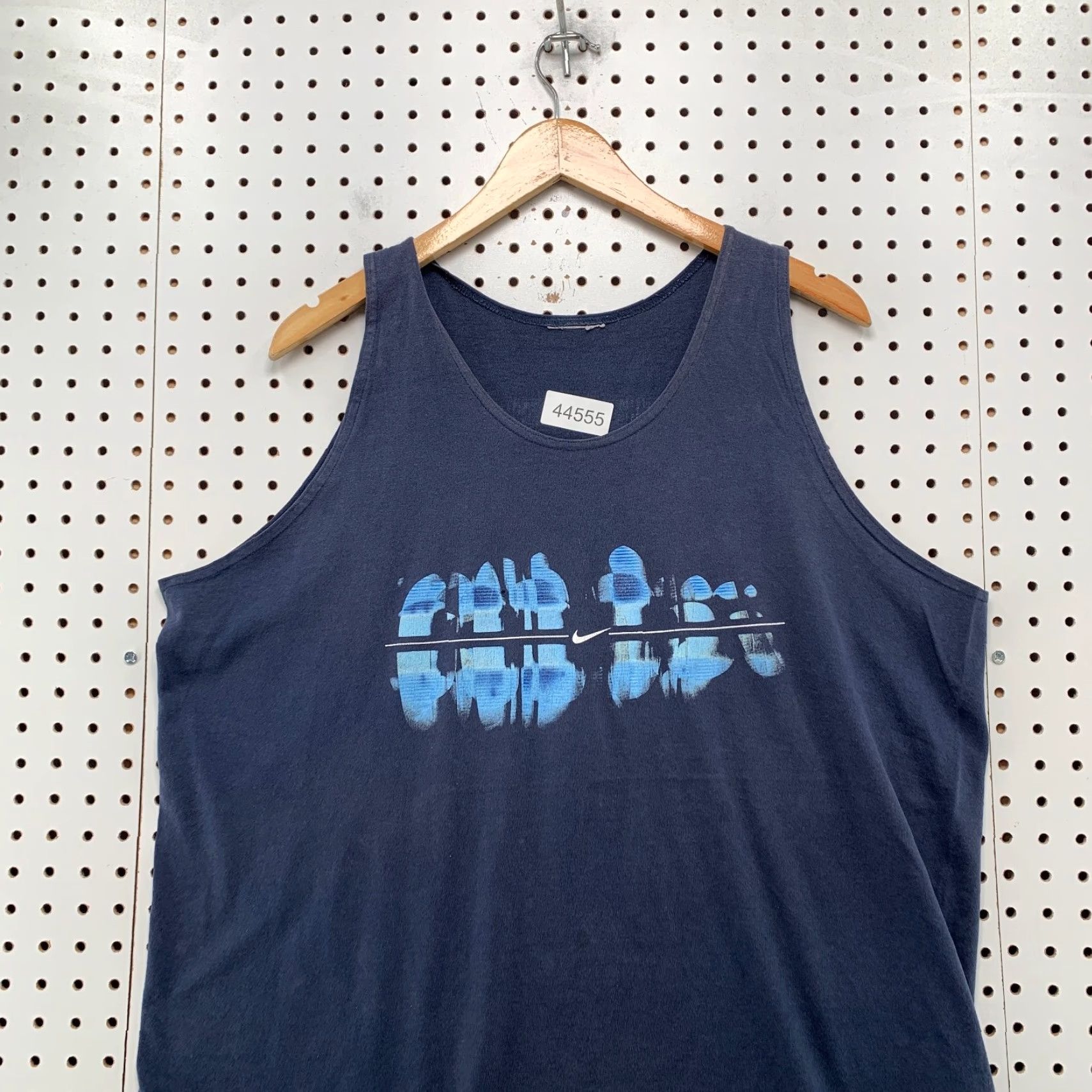 Nike VINTAGE Nike Center SwooshShirt Mens XL Tank Blue Surf Skate Sleeveless Shirt Mens XL Blue Nike Center Swoosh Sh Size US XL / EU 56 / 4 - 3 Thumbnail