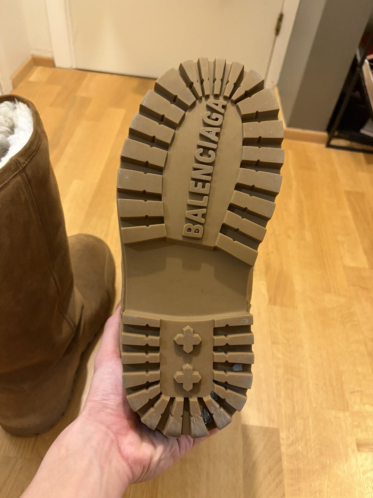 Balenciaga Balenciaga Alaska High Fur Boots Size US 10 / EU 43 - 7 Thumbnail