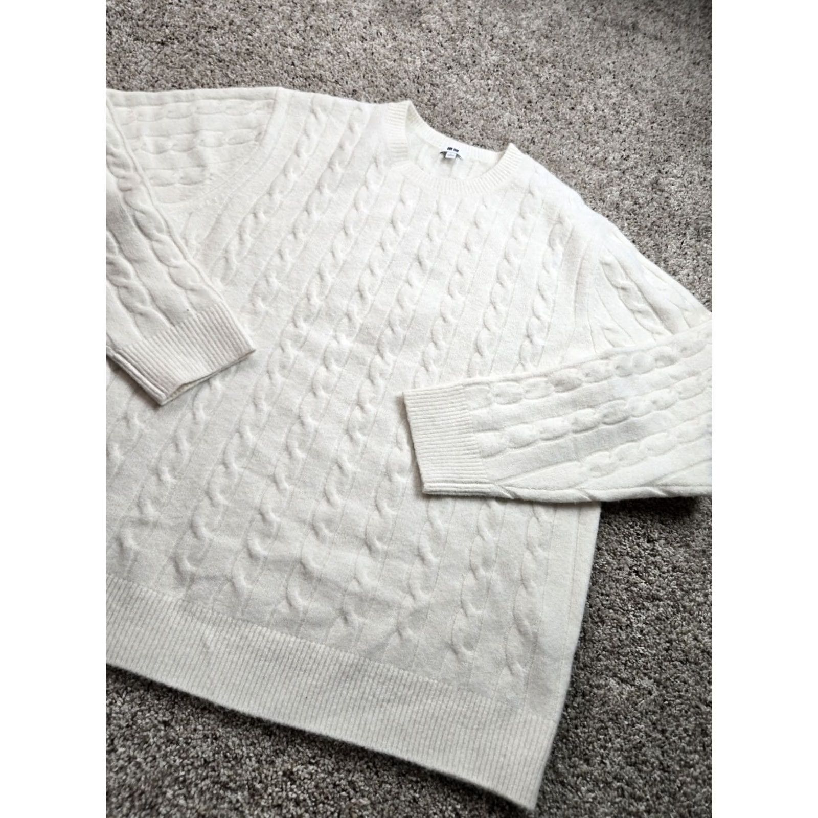 Uniqlo Uniqlo Sweater XL Beige Cable-Knit Crew Neck Pullover Long Sleeve Casual Mens XL Beige Knit Pullover Wool Blend Wool Blend Fall Winter 100%? Size US XL / EU 56 / 4 - 2 Thumbnail