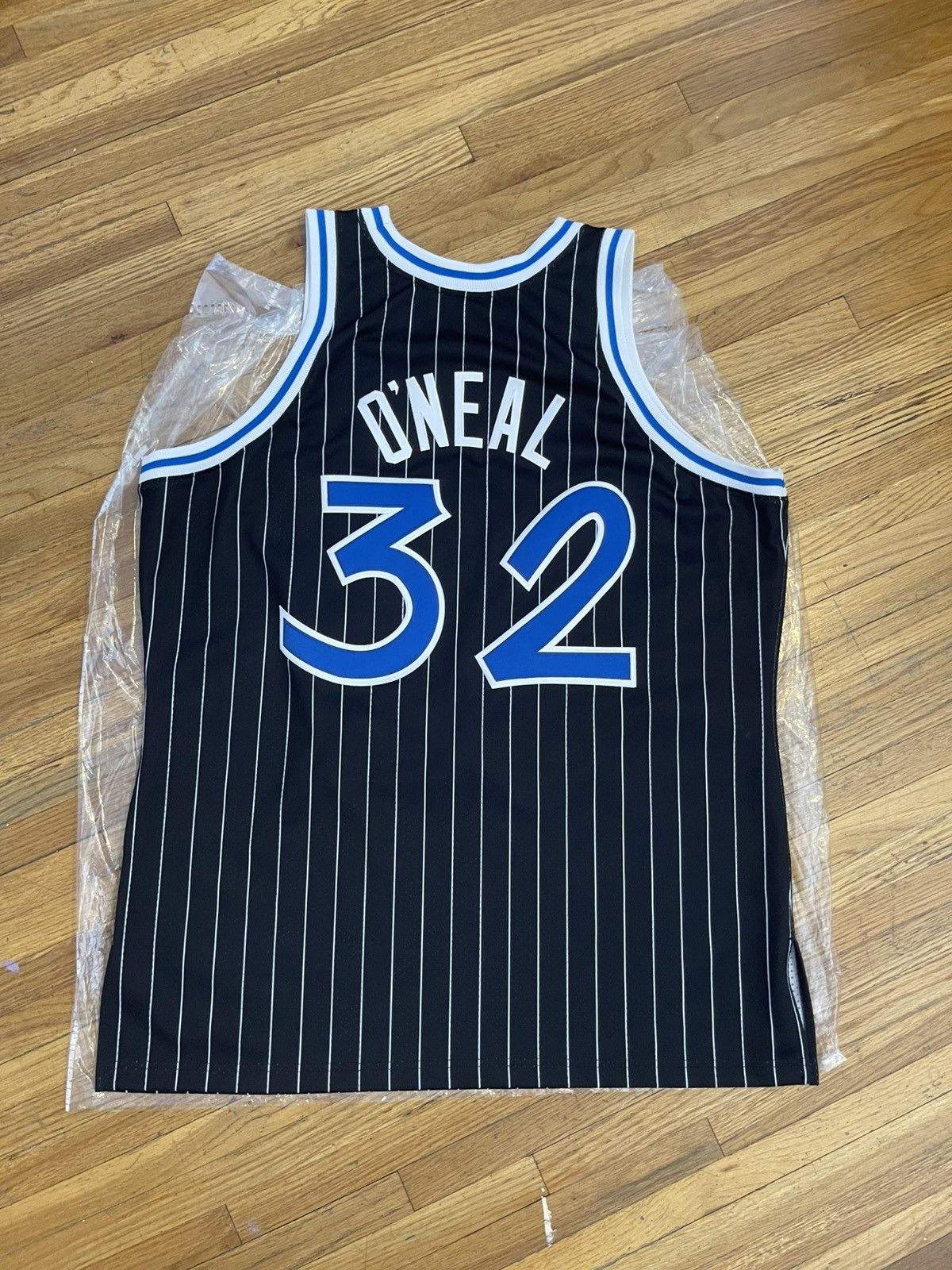Mitchell & Ness Shaquille O’ Neal Orlando Magic 94-95 authentic jersey Size US XL / EU 56 / 4 - 2 Thumbnail