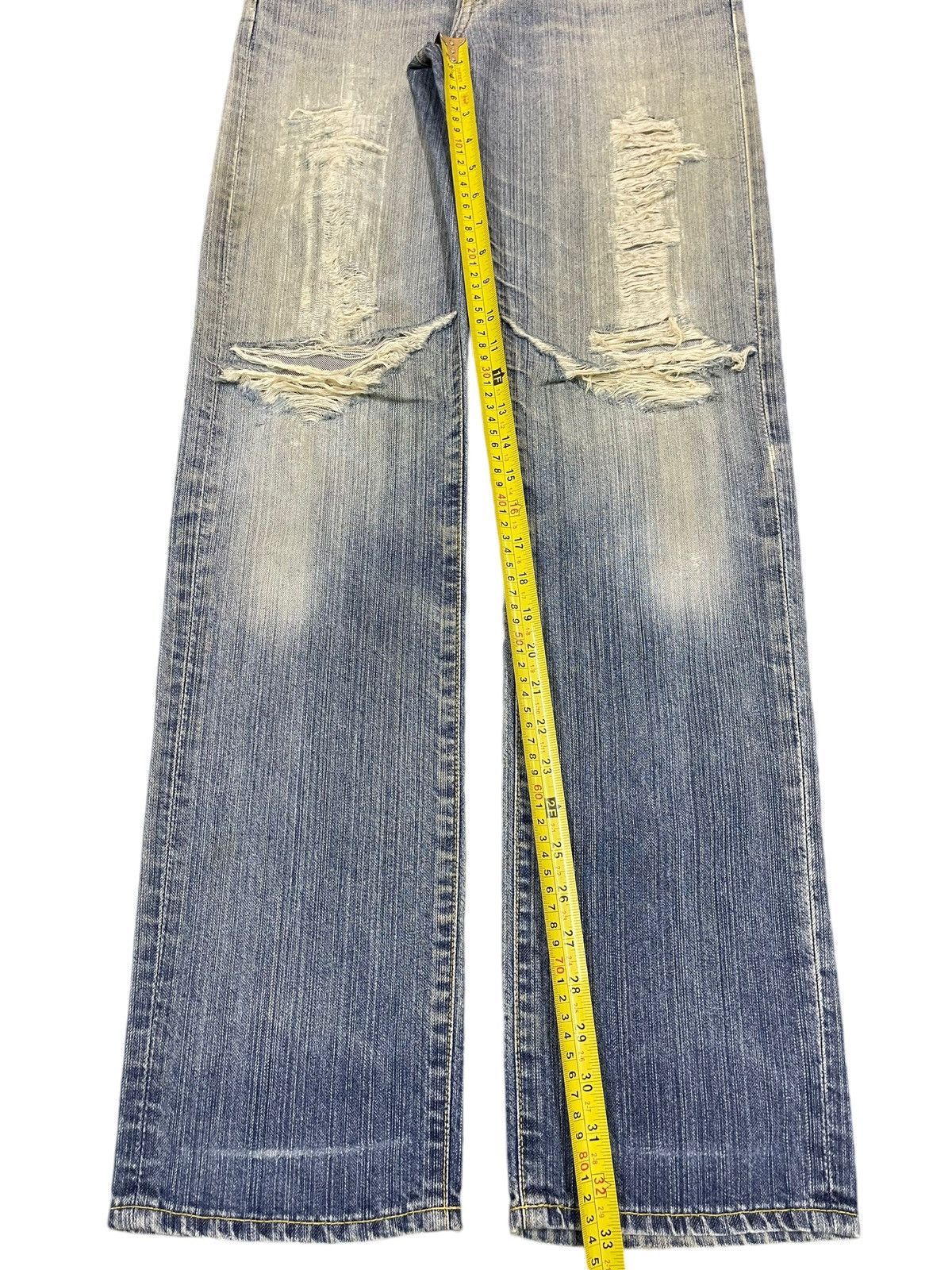 Uniqlo Vintage Japanese Uniqlo Faded Wash Distressed Style Jeans Size US 30 / EU 46 - 12 Thumbnail