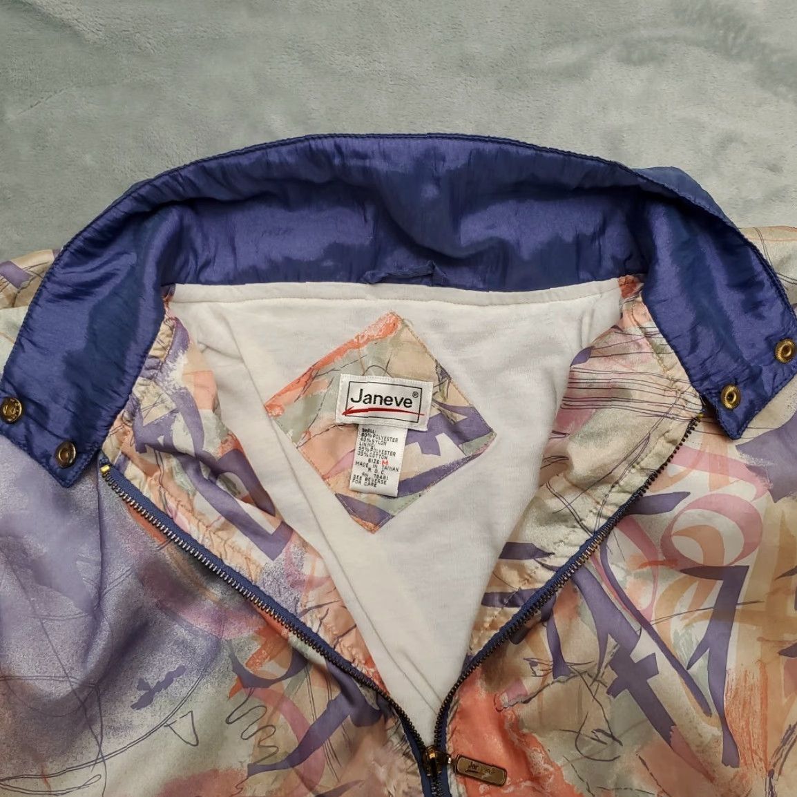 Etro VINTAGE Janeve Jacket Womens M Windbreaker 90s Retro Abstract Outerwear Y2K Purple Zip Pocket Lightweight Polyester Blend Size M / US 6-8 / IT 42-44 - 4 Thumbnail