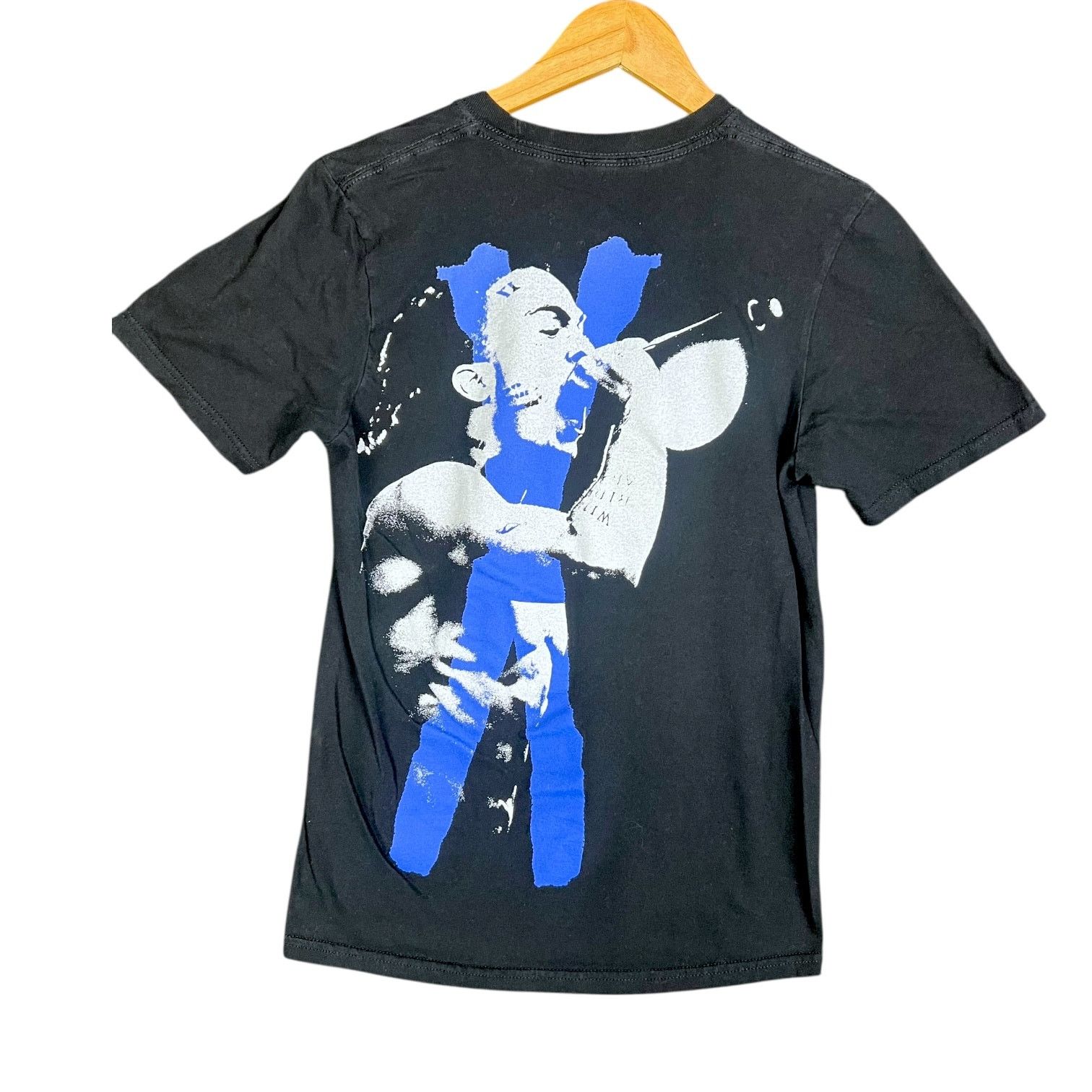 Gildan XXXTENTACION Wing Ridden Angel Tour T-Shirt - Size Small Size US S / EU 44-46 / 1 - 1 Thumbnail