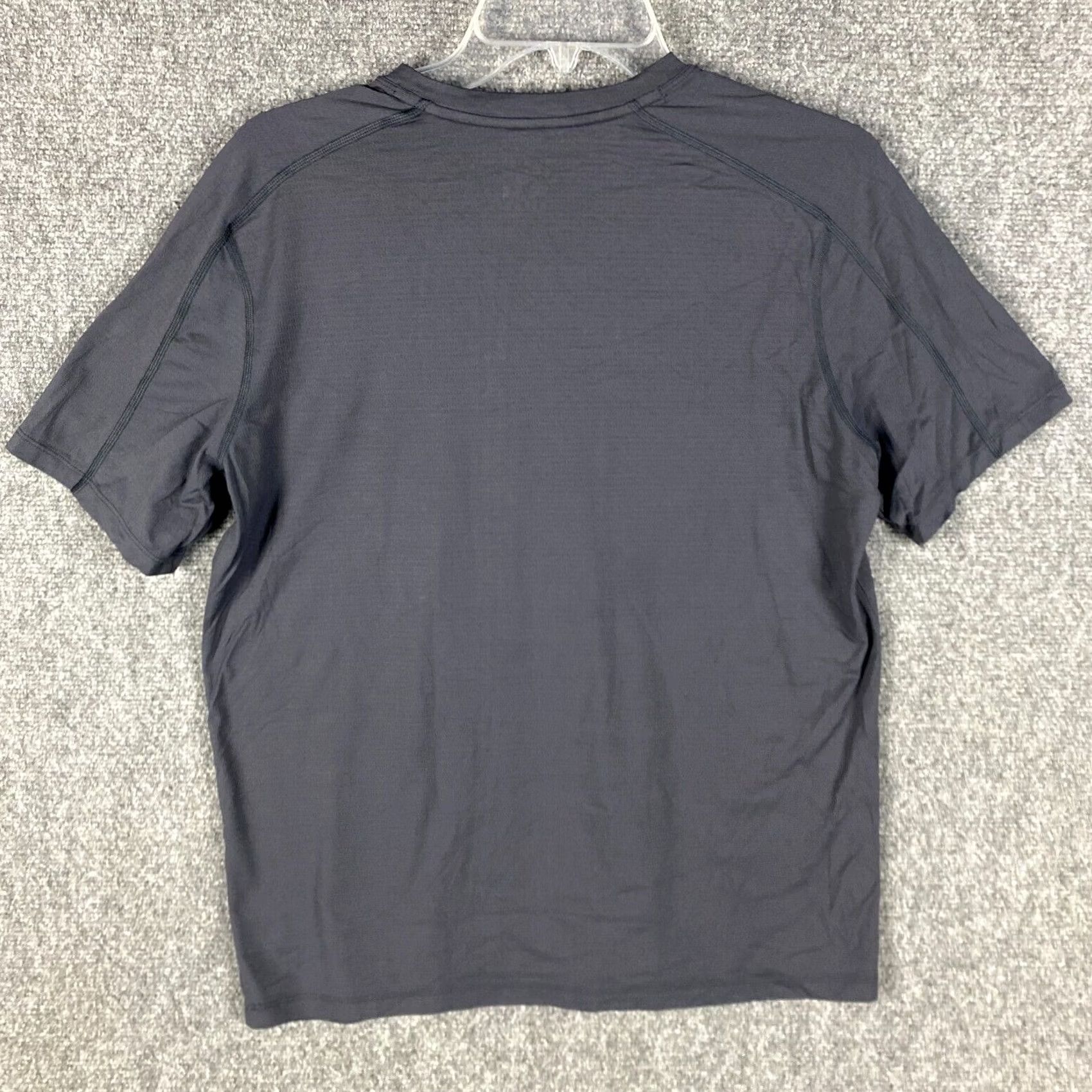 Vintage Peloton T-Shirt Mens Small Short Sleeve Gray Nylon Blend Adults S Shirt Pullover Regular Black? Size US S / EU 44-46 / 1 - 6 Thumbnail