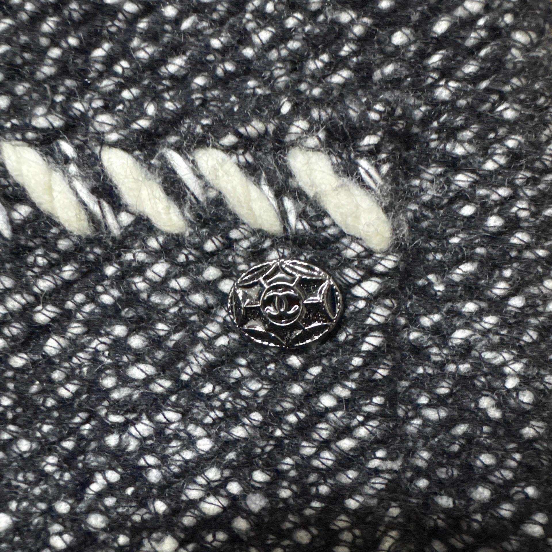 Chanel Chanel 2010AW Black White Cashmere Dress 36 Size XS / US 0-2 / IT 36-38 - 7 Thumbnail
