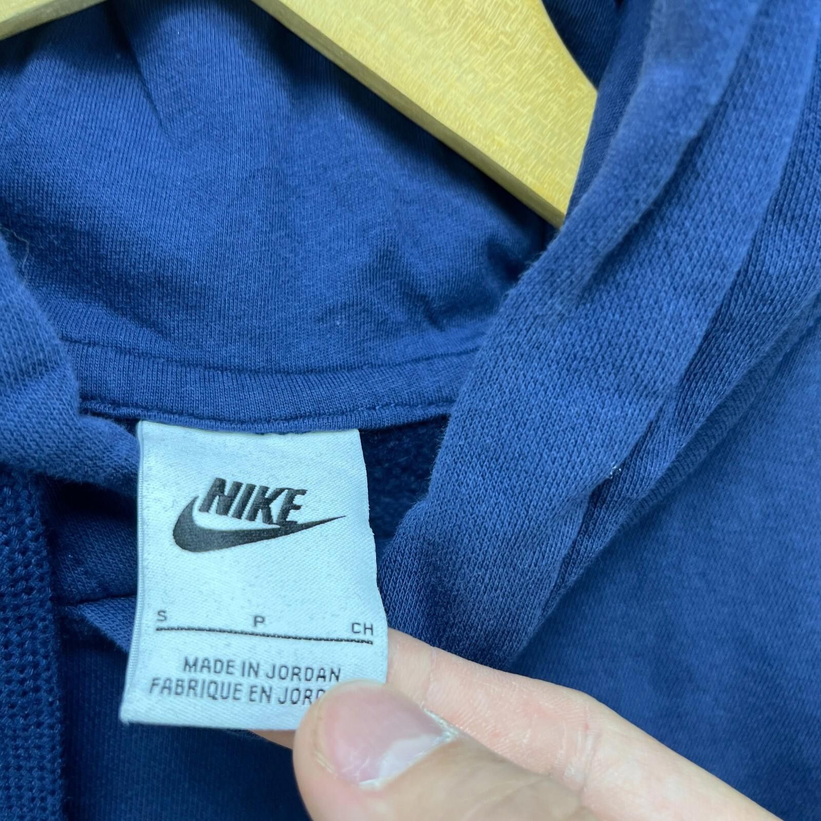 Nike Vintage Nike Swoosh Y2K Hoodie Small Size US S / EU 44-46 / 1 - 4 Thumbnail