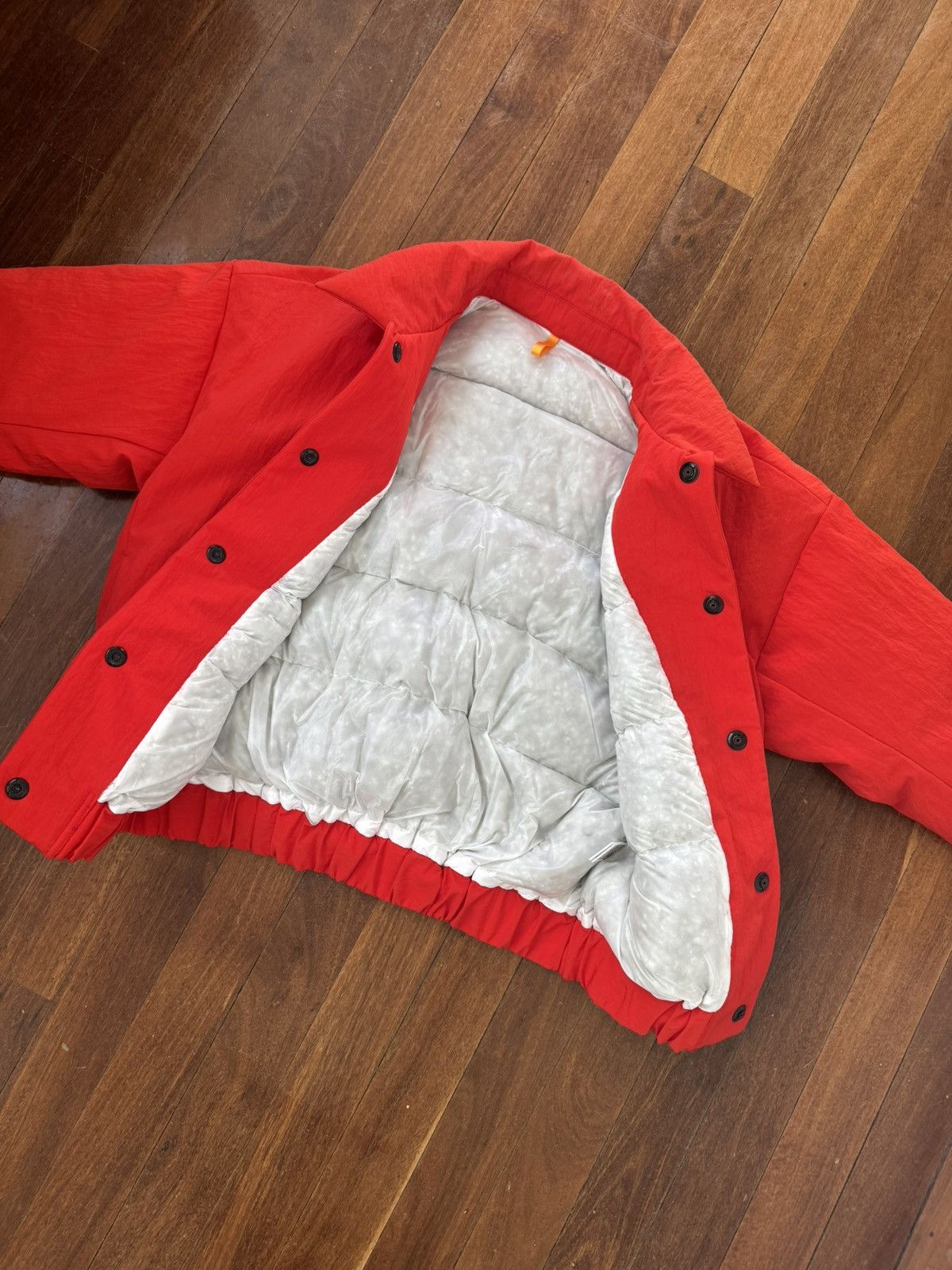MAN-TLE Man-tle SP DOWN-3 SCARLET NYLON Size US S / EU 44-46 / 1 - 10 Thumbnail