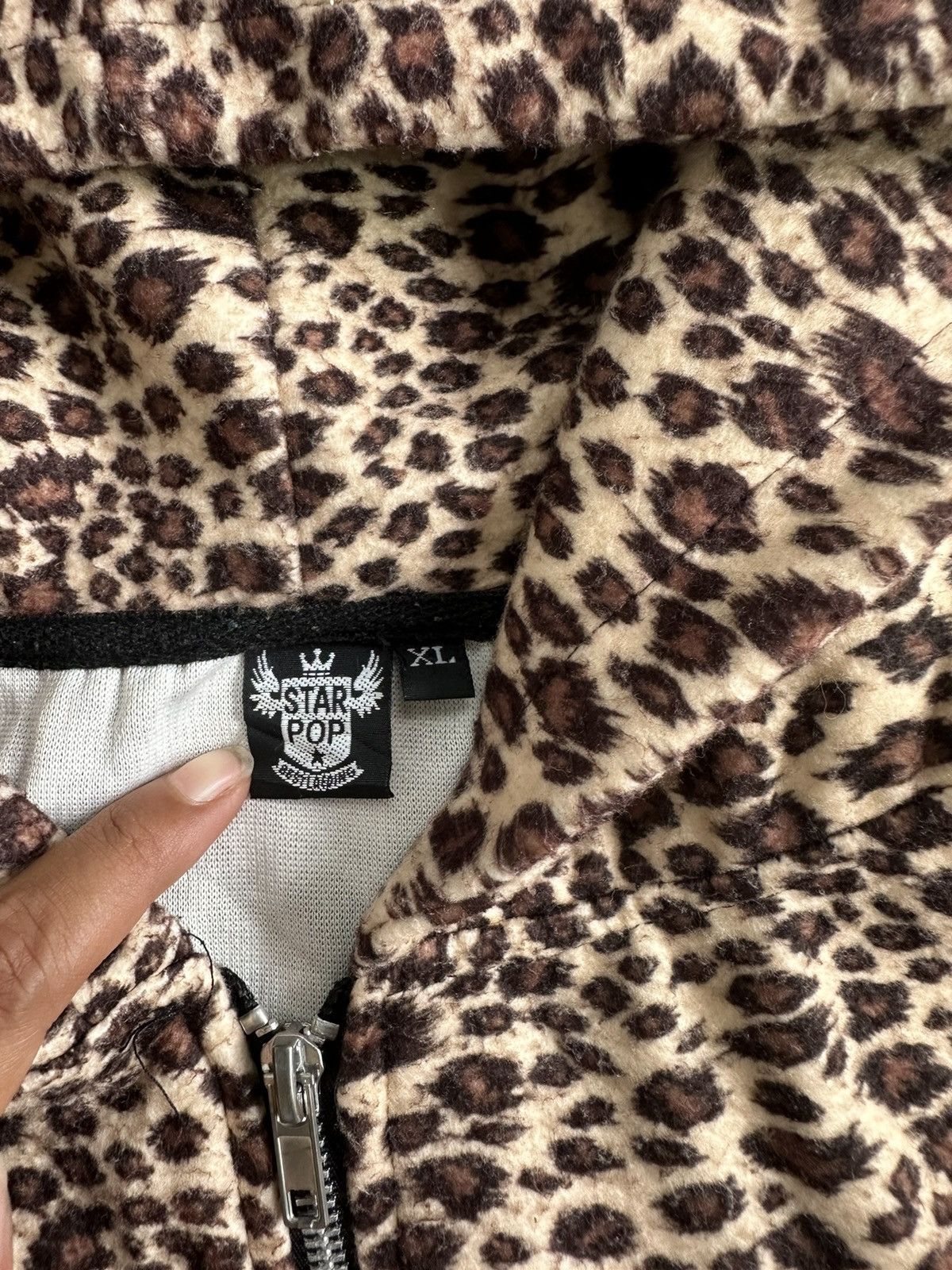 STAR POP LEOPARD BLACK SLEEVE ZIP HOODIE JPG LGB STYLE