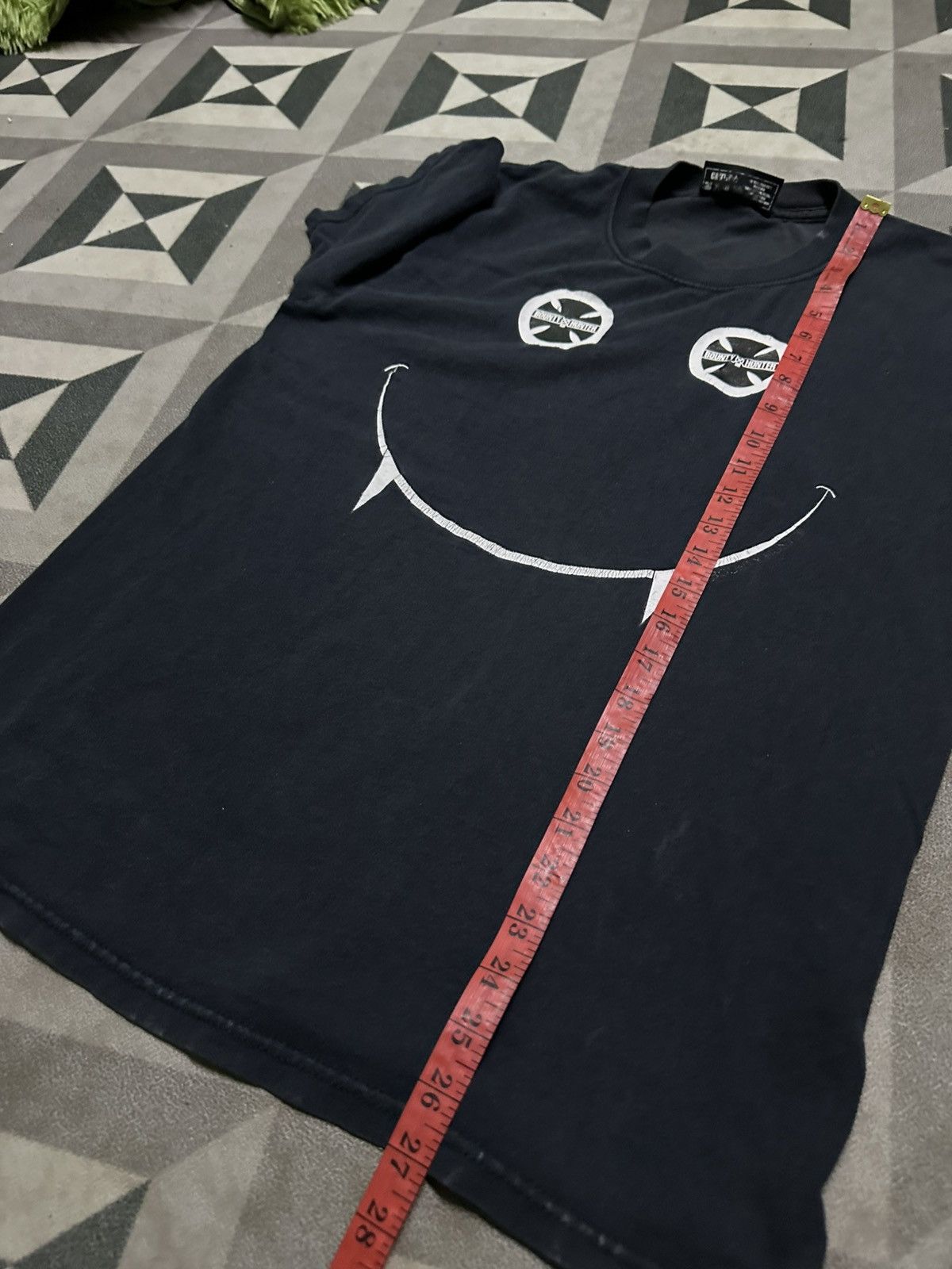 Bounty Hunter Vintage Bounty hunter vempire tshirt in black Size US M / EU 48-50 / 2 - 9 Thumbnail