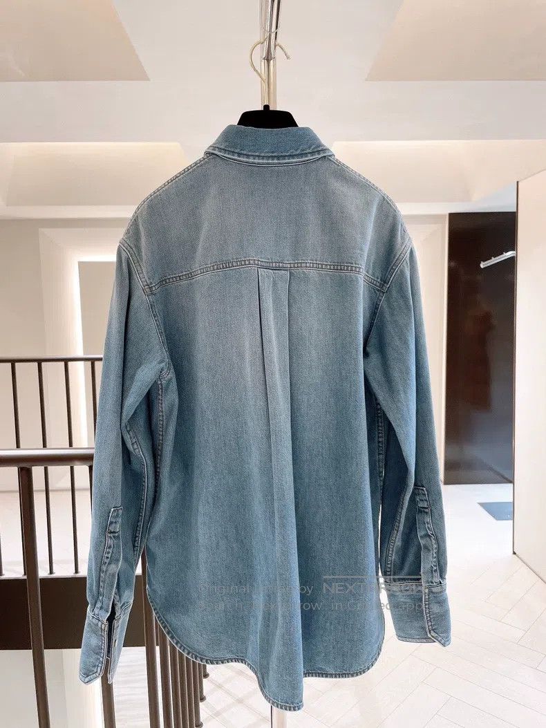 Valentino Valentino Sequin embellishment Shirt-style denim jacket Size US XS / EU 42 / 0 - 2 Thumbnail
