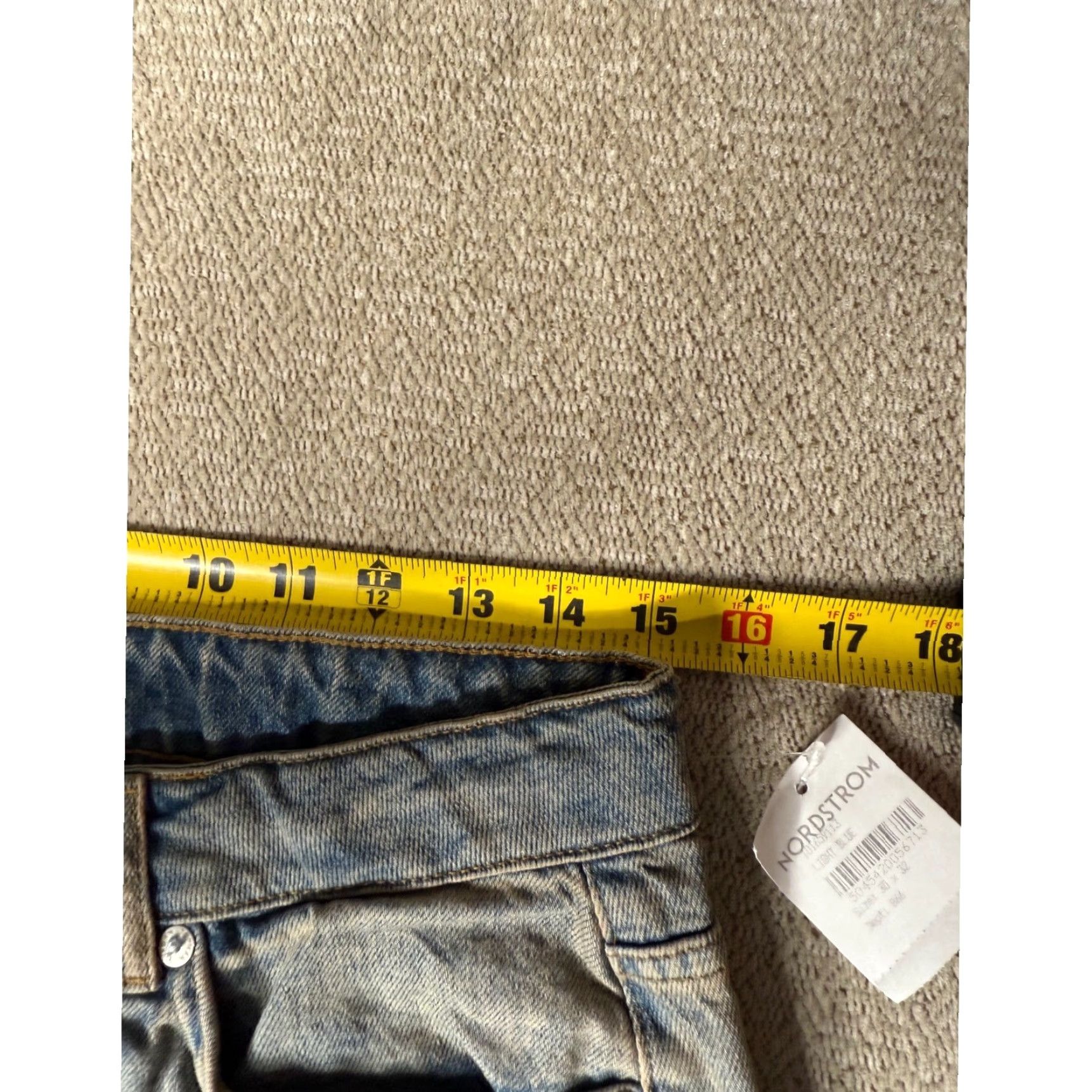 Topman Topman Relaxed Jeans Light Wash Denim Jeans Men W30 L32 Size US 30 / EU 46 - 5 Thumbnail