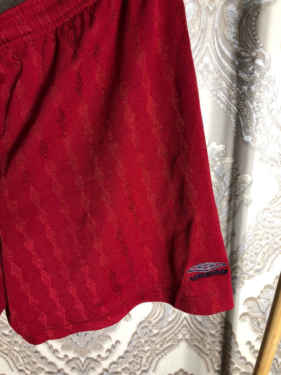 Umbro × Vintage VERY RARE UMBRO FC MANCHESTER UNITED ENGLAND SOCCER SHORTS Size US 33 - 3 Thumbnail