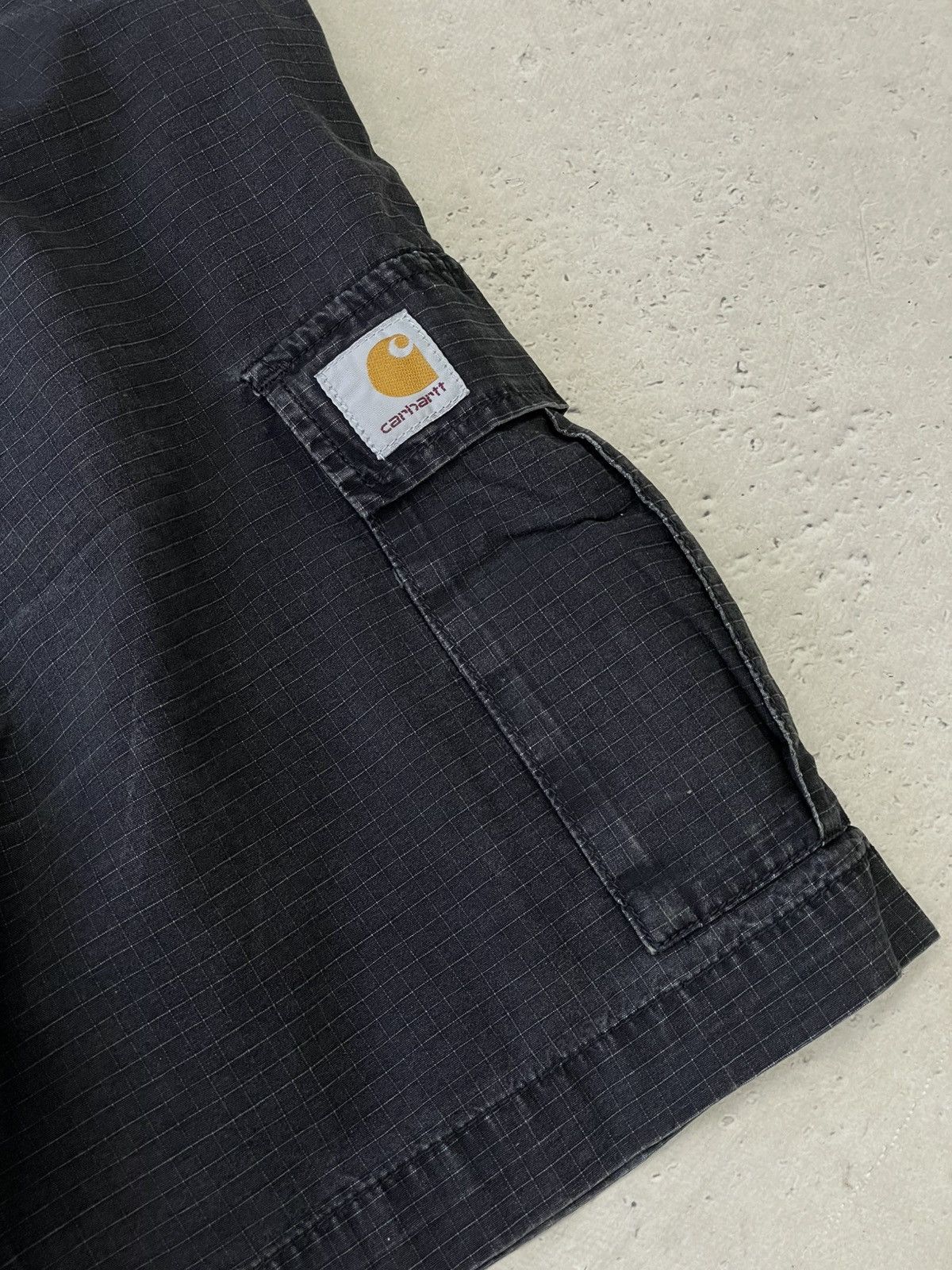 Carhartt Carhartt washed cargo pants shorts y2k skater vintage Size US 33 - 7 Thumbnail
