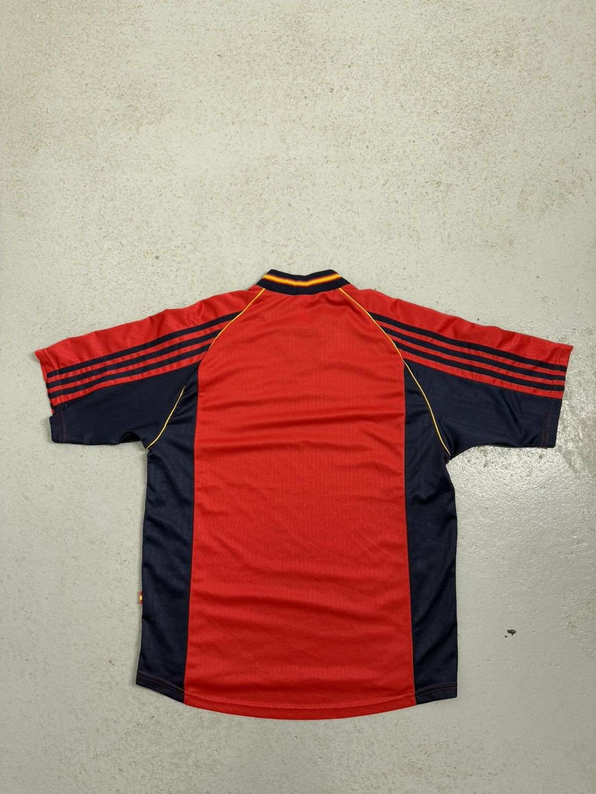 Adidas Vintage 1998/1999 Adidas Spain Soccer Jersey Size US M / EU 48-50 / 2 - 11 Thumbnail