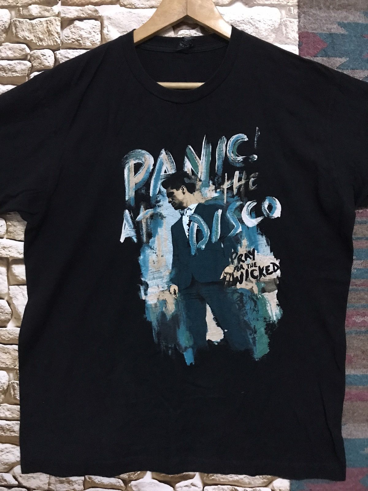 Band Tees Panic At The Disco Band Tees Pray for the Wicked Size US L / EU 52-54 / 3 - 3 Thumbnail