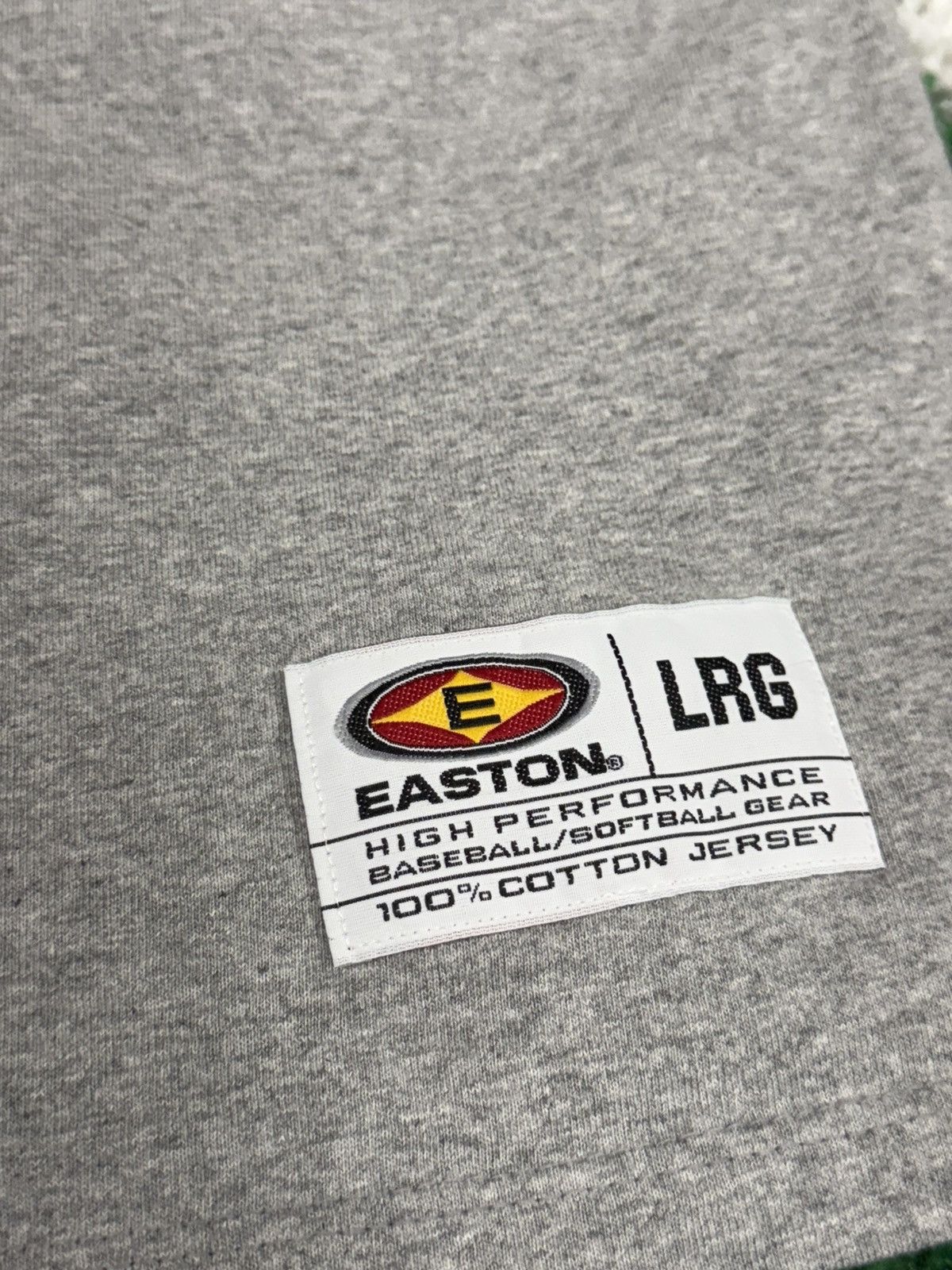 Vintage Vintage Easton Softball Logo Tee Grey Large 90s Size US L / EU 52-54 / 3 - 3 Thumbnail