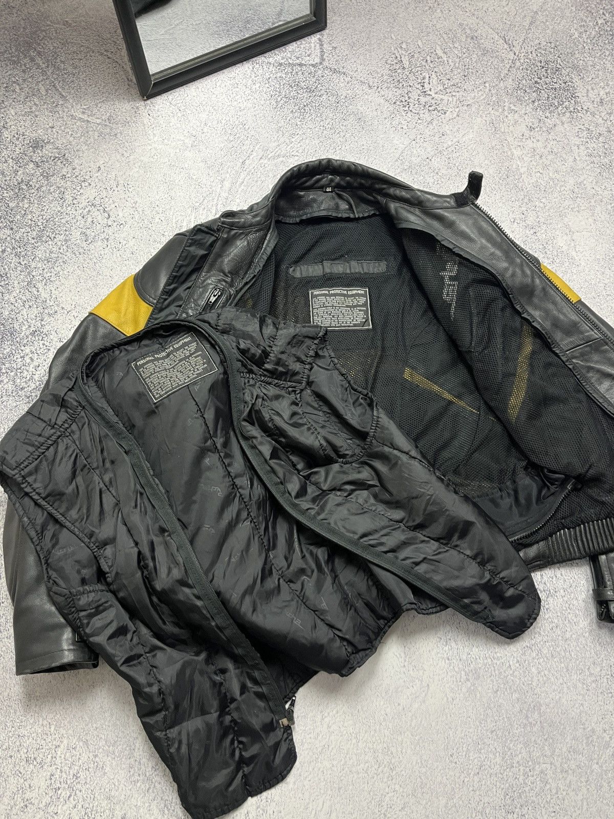 Genuine Leather Richa Black Moto Leather Jacket Vintage Racing Bike Size US S / EU 44-46 / 1 - 19 Thumbnail