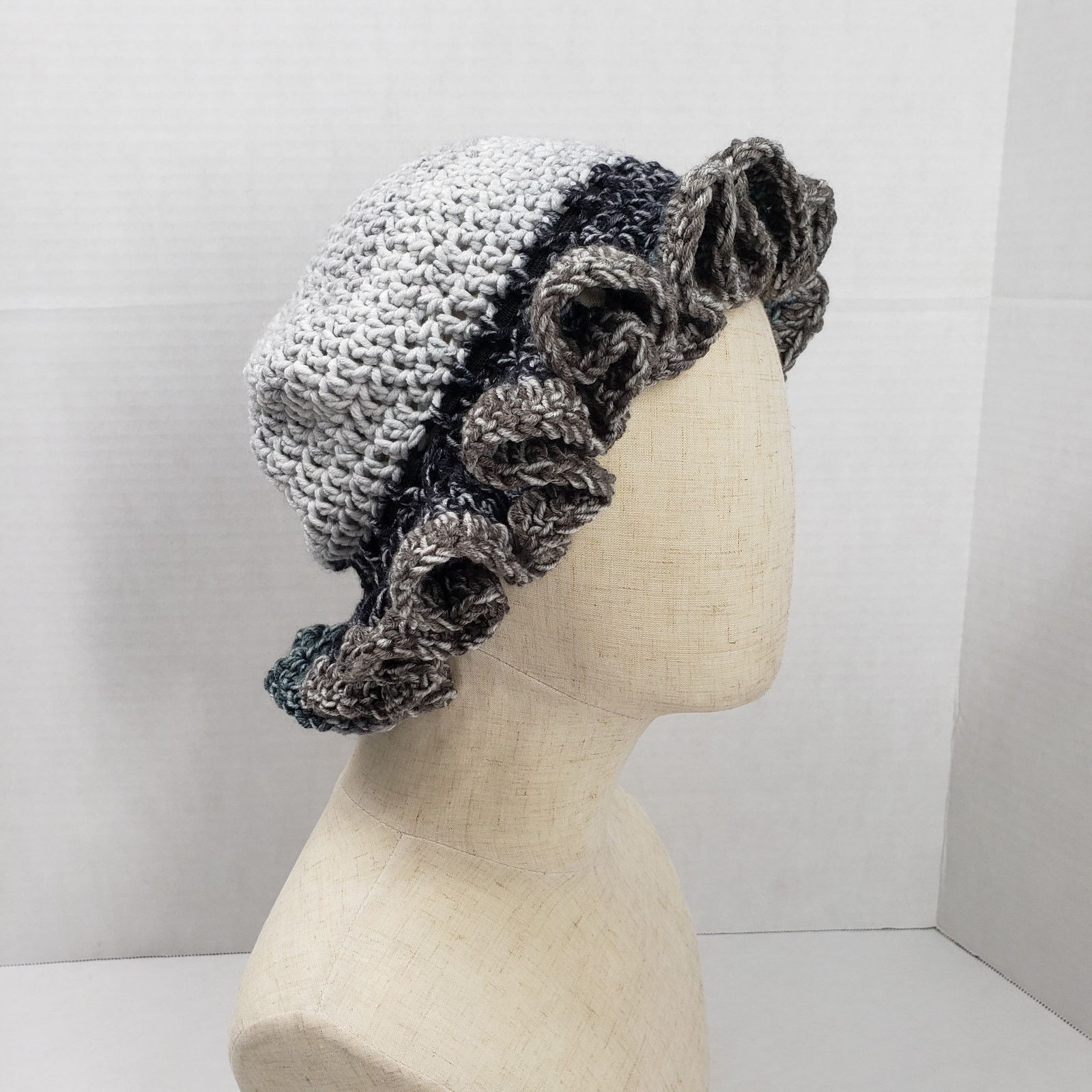 Handmade Handmade Crochet Ruffle Hat Gray Bucket Slouchy Beanie Boho Size ONE SIZE - 4 Thumbnail