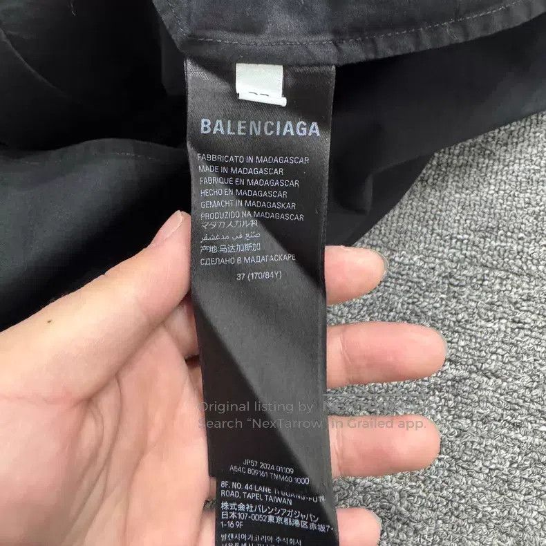 Balenciaga Balenciaga size 37 shirt Size US S / EU 44-46 / 1 - 3 Thumbnail