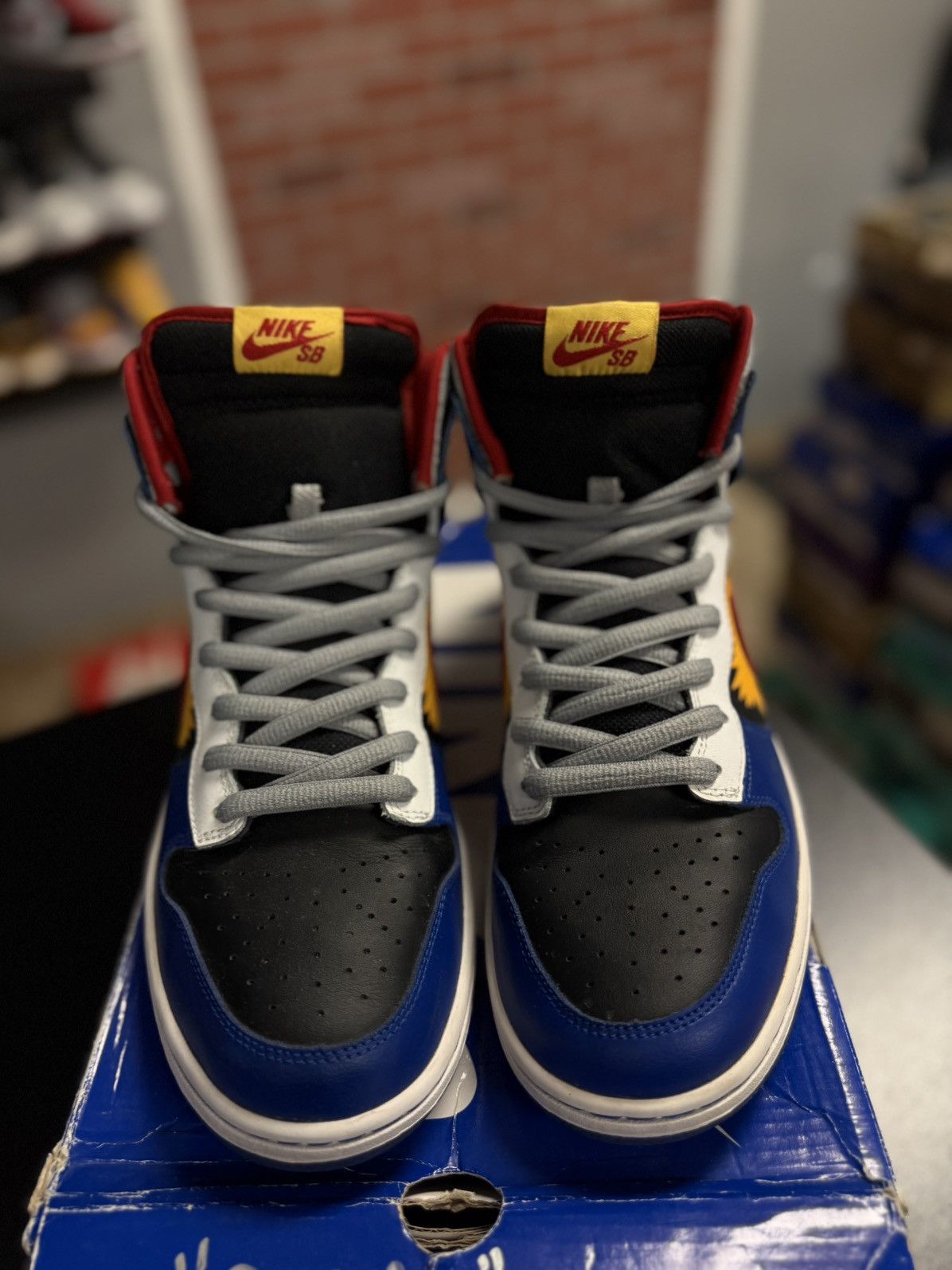 Nike Size 11 - Nike SB Dunk High Comic Boom Superman 305050-064 Size US 11 / EU 44 - 14 Thumbnail