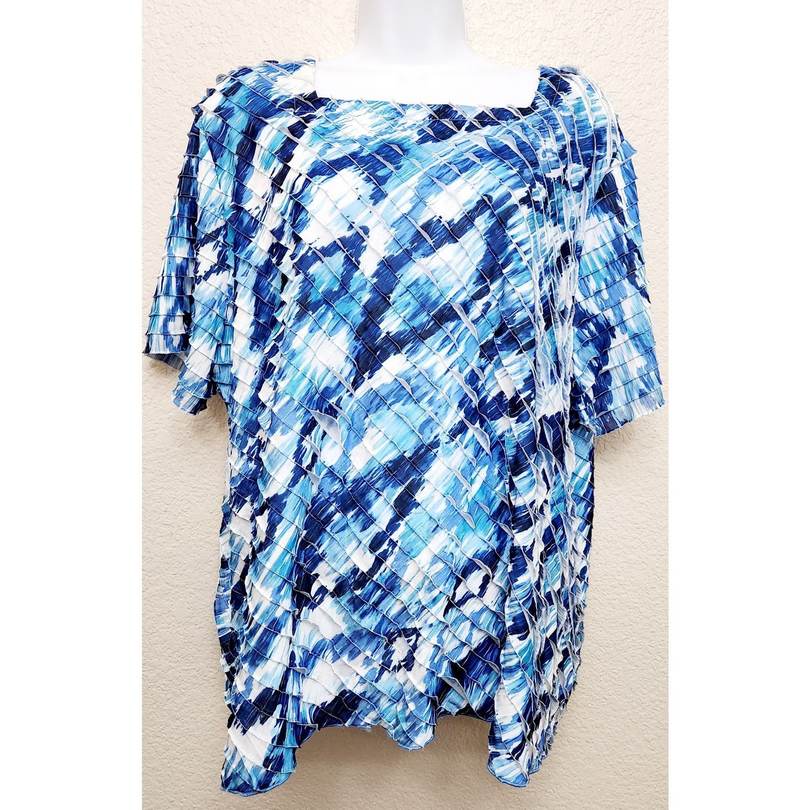 Other Alfred Dunner Blue White Ruffle Pleats Short Sleeve Top 2X Size XXL / US 16-18 / IT 52-54 - 1 Thumbnail