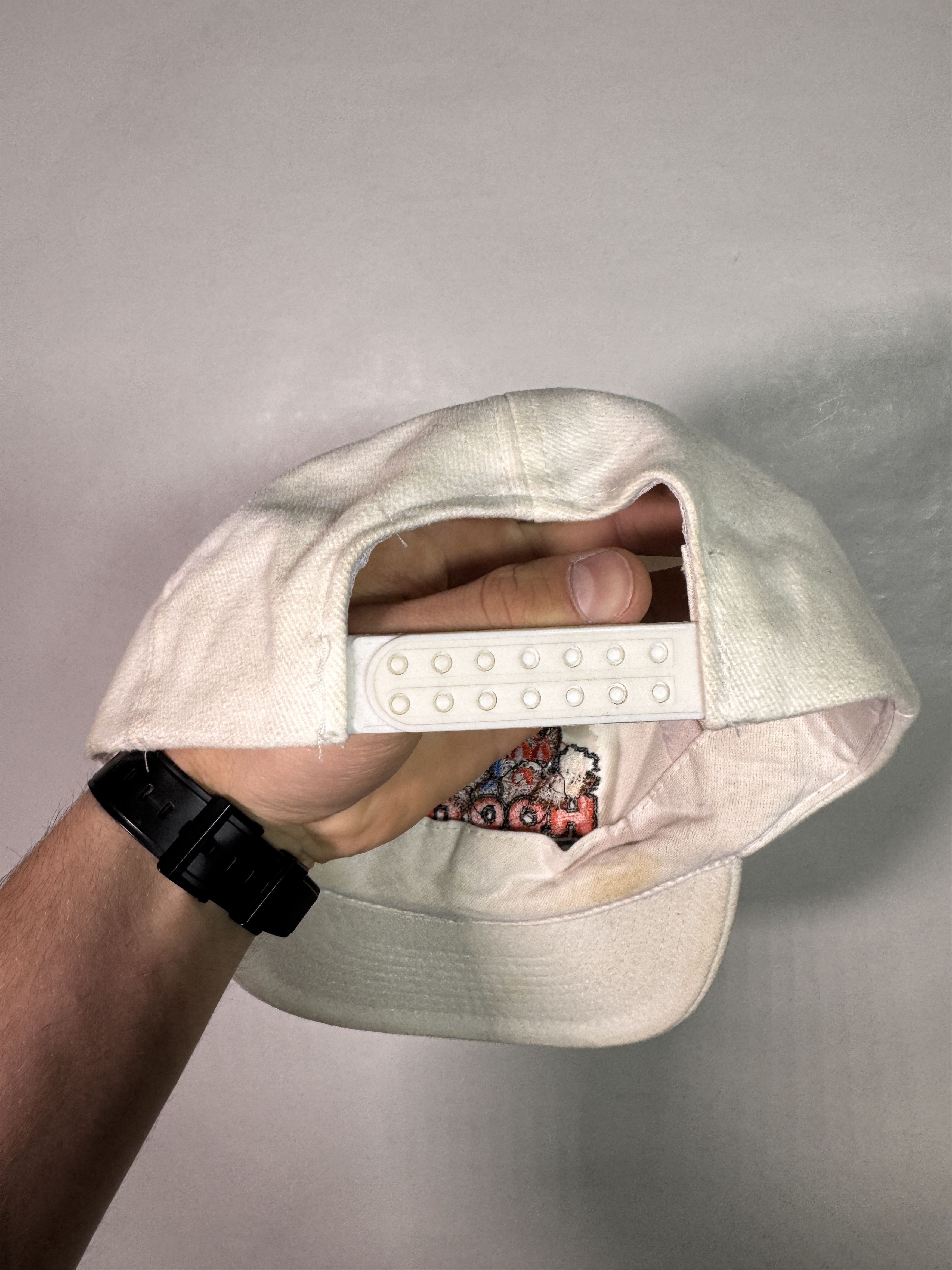 Vintage Vintage 90s Hooters Beer Club Cap + Enamel Pin Size ONE SIZE - 4 Thumbnail