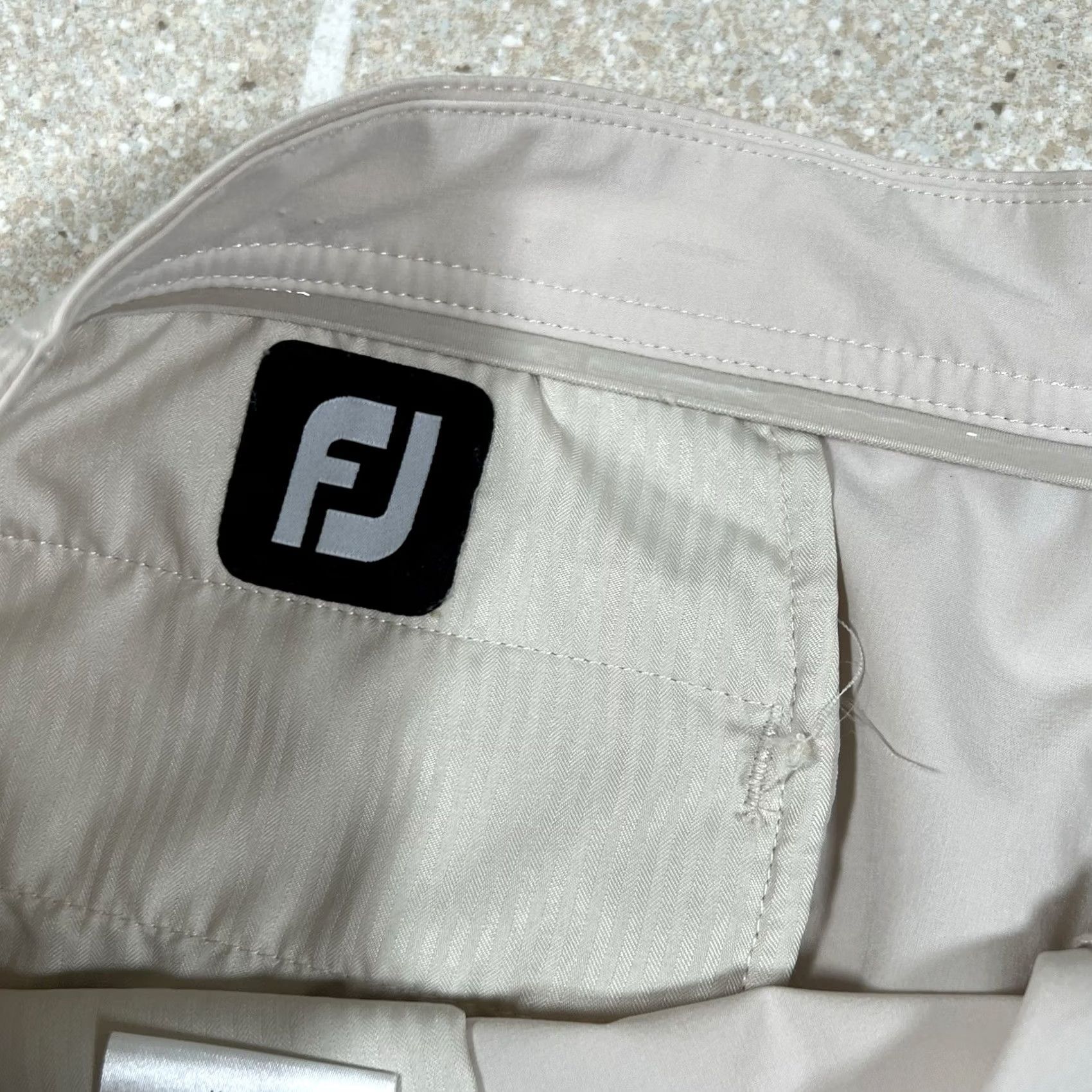 Footjoy FootJoy Shorts Mens 38 Beige Lightweight Performance Golf Chino 9" Inseam FJ Size US 38 / EU 54 - 4 Thumbnail