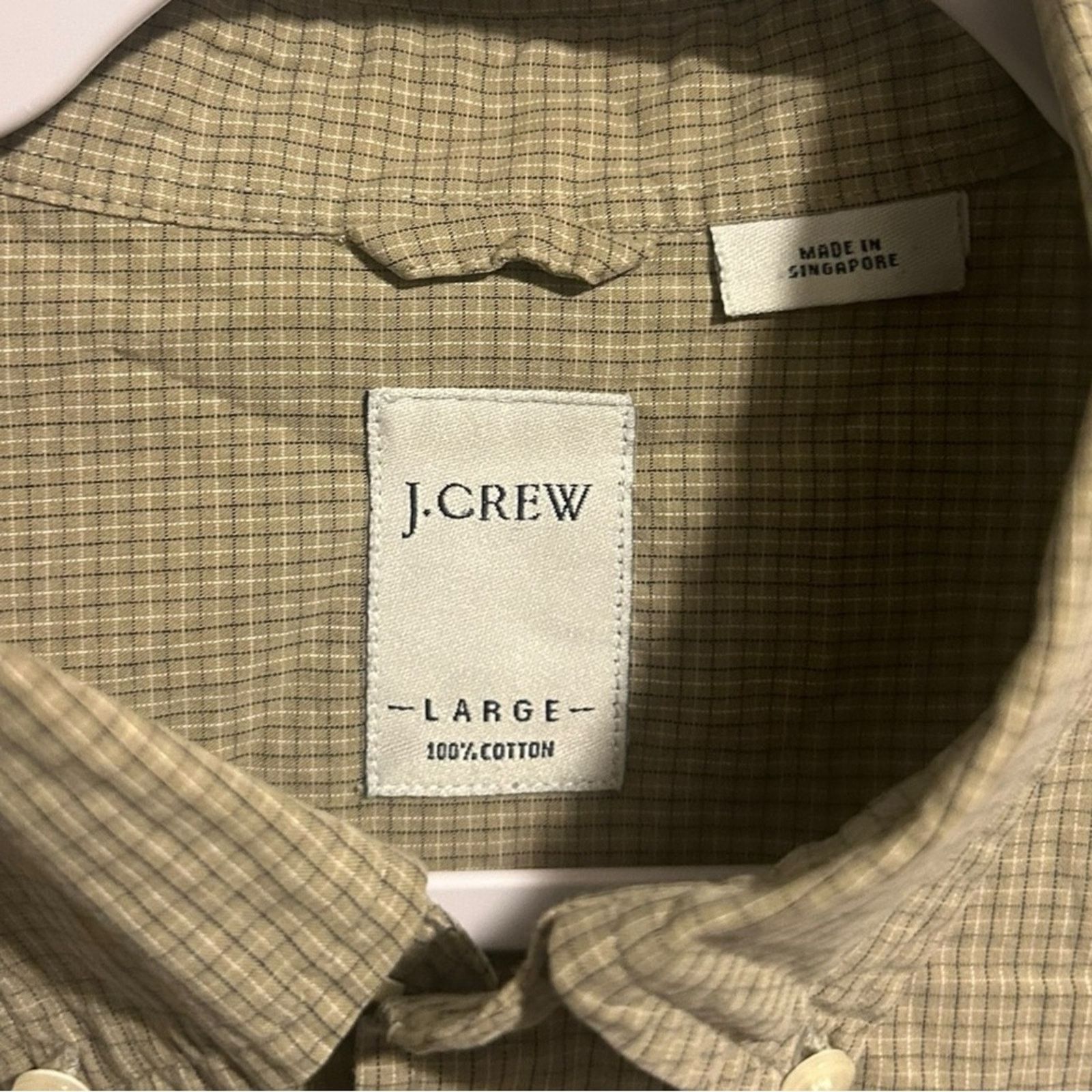J.Crew J. Crew Tan Classic Casual Button Down Shirt Size Medium Size US L / EU 52-54 / 3 - 2 Thumbnail