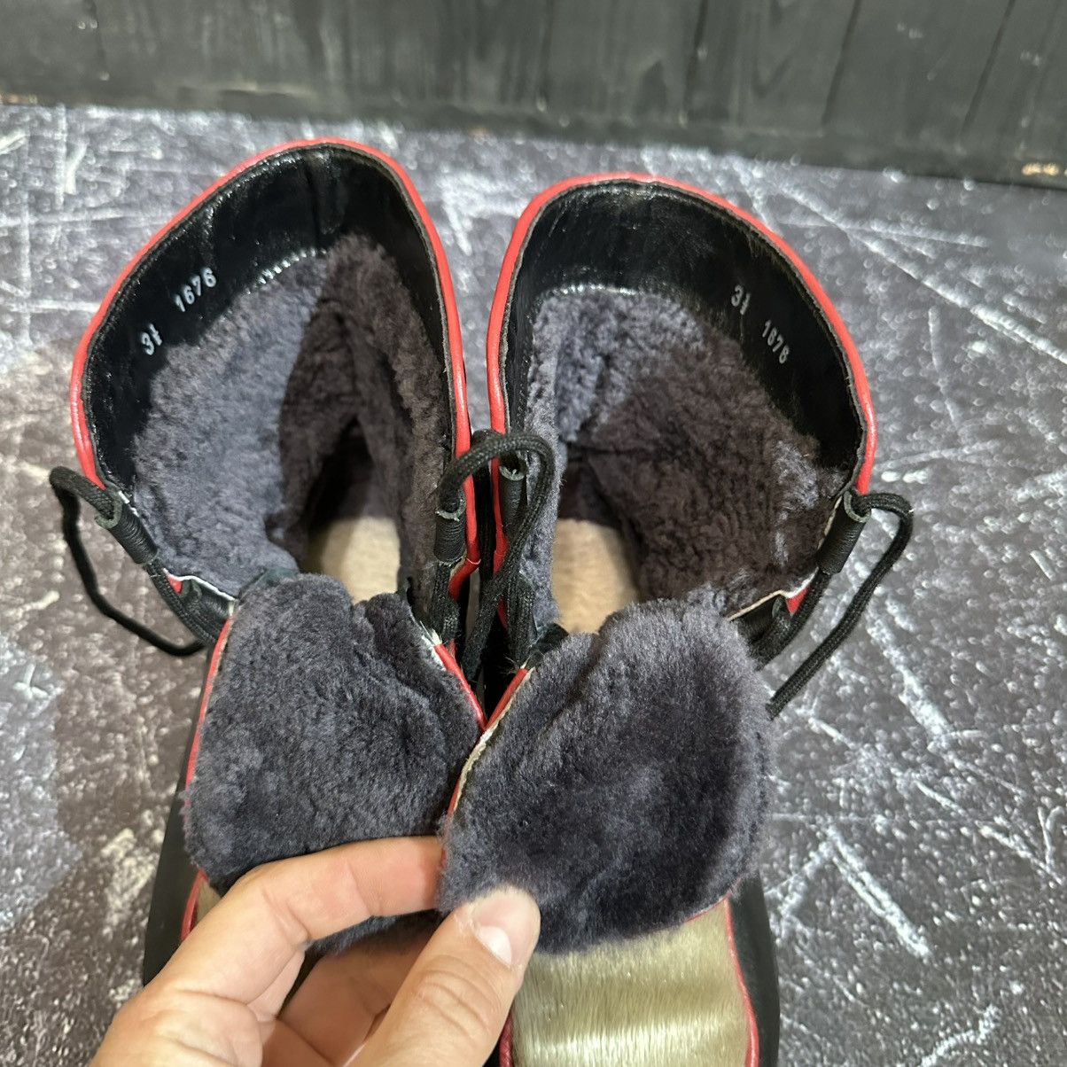 Japanese Brand Kandahar Vintage Swiss Handmade Women’s Fur Boots 22.5 cm Size US 5.5 / IT 35.5 - 14 Thumbnail