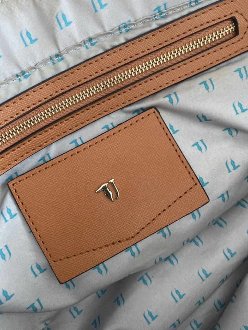 Trussardi Trussardi Jeans bag - very good condition, no strap Size ONE SIZE - 12 Thumbnail