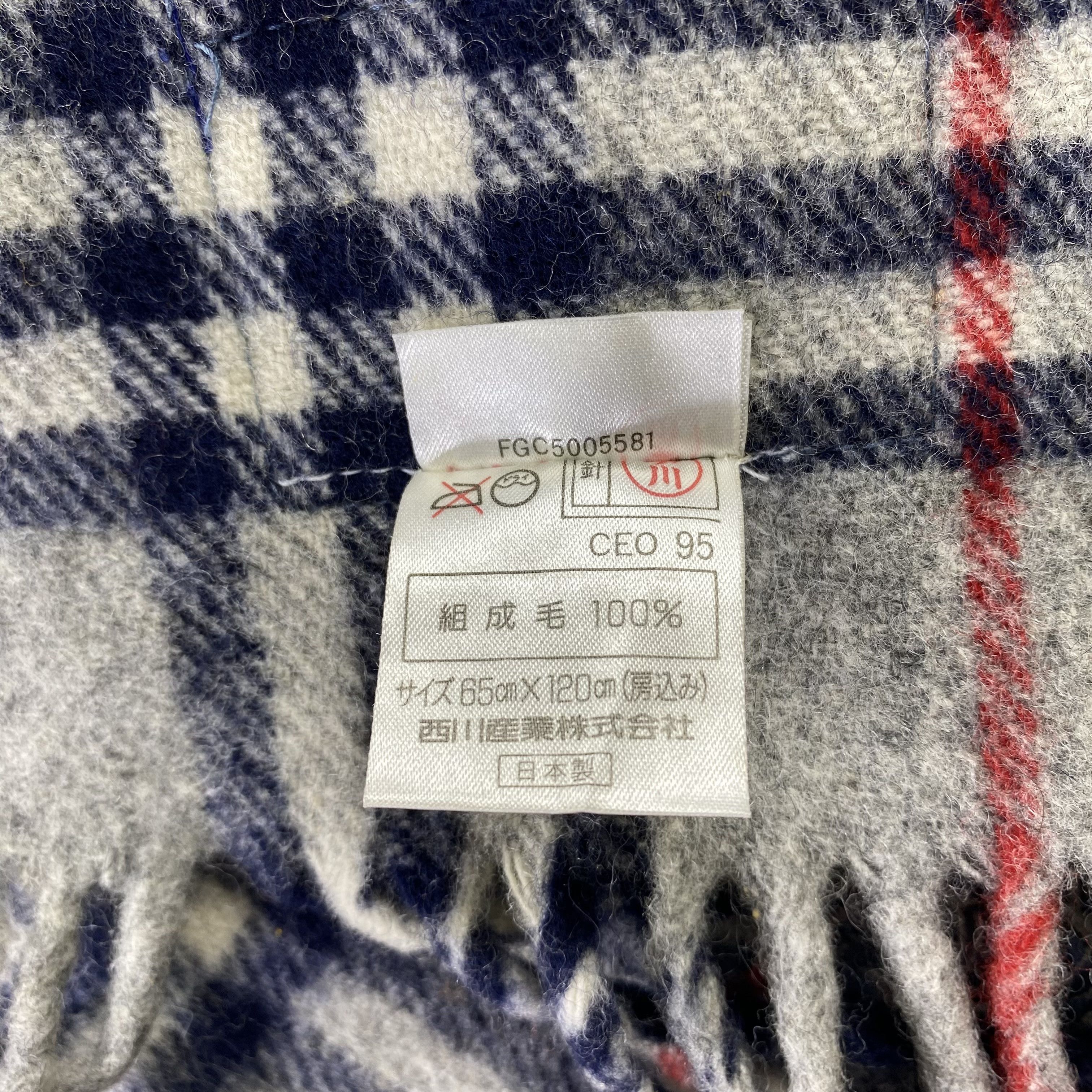 Burberry × Vintage Vintage Burberry Scarf Big Size Neck Wrap Wool Muffler Size ONE SIZE - 10 Thumbnail