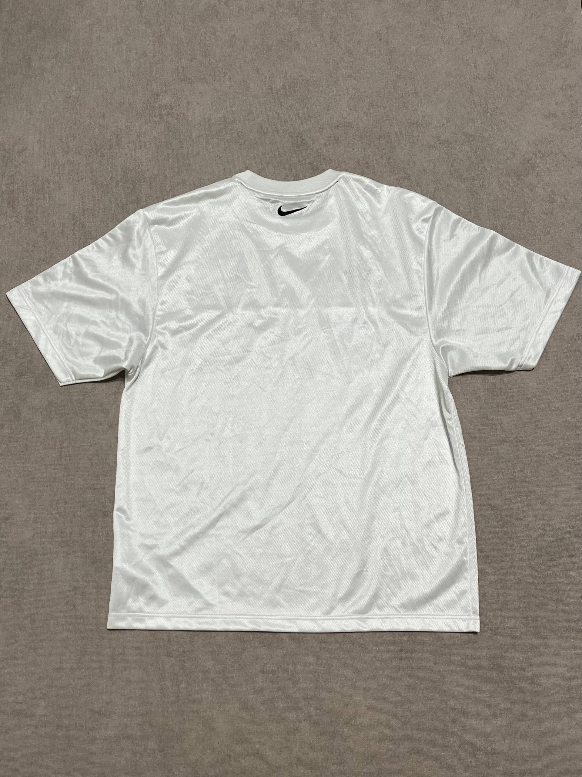 Nike Vintage Nike Jersey Logo T Shirt Men`s White Logo Tn Size US L / EU 52-54 / 3 - 2 Thumbnail