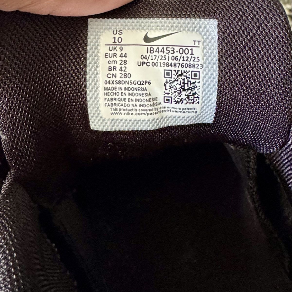Undefeated Nike Air Max SP Undefeated Black Size US 10 / EU 43 - 6 Thumbnail