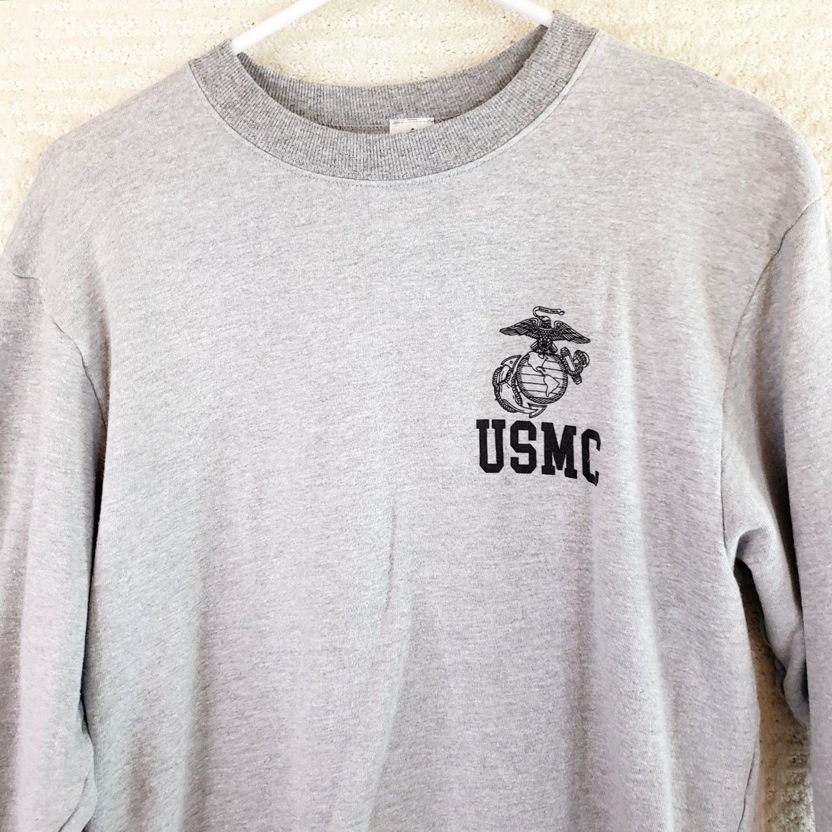 Vintage VINTAGE USMC Sweatshirt Women's Large Gray Emblem Front Military Logo 90s Womens L Gray Crew Neck Pullover Knit Cotton Long Sleeve Regular Fit Size L / US 10 / IT 46 - 3 Thumbnail