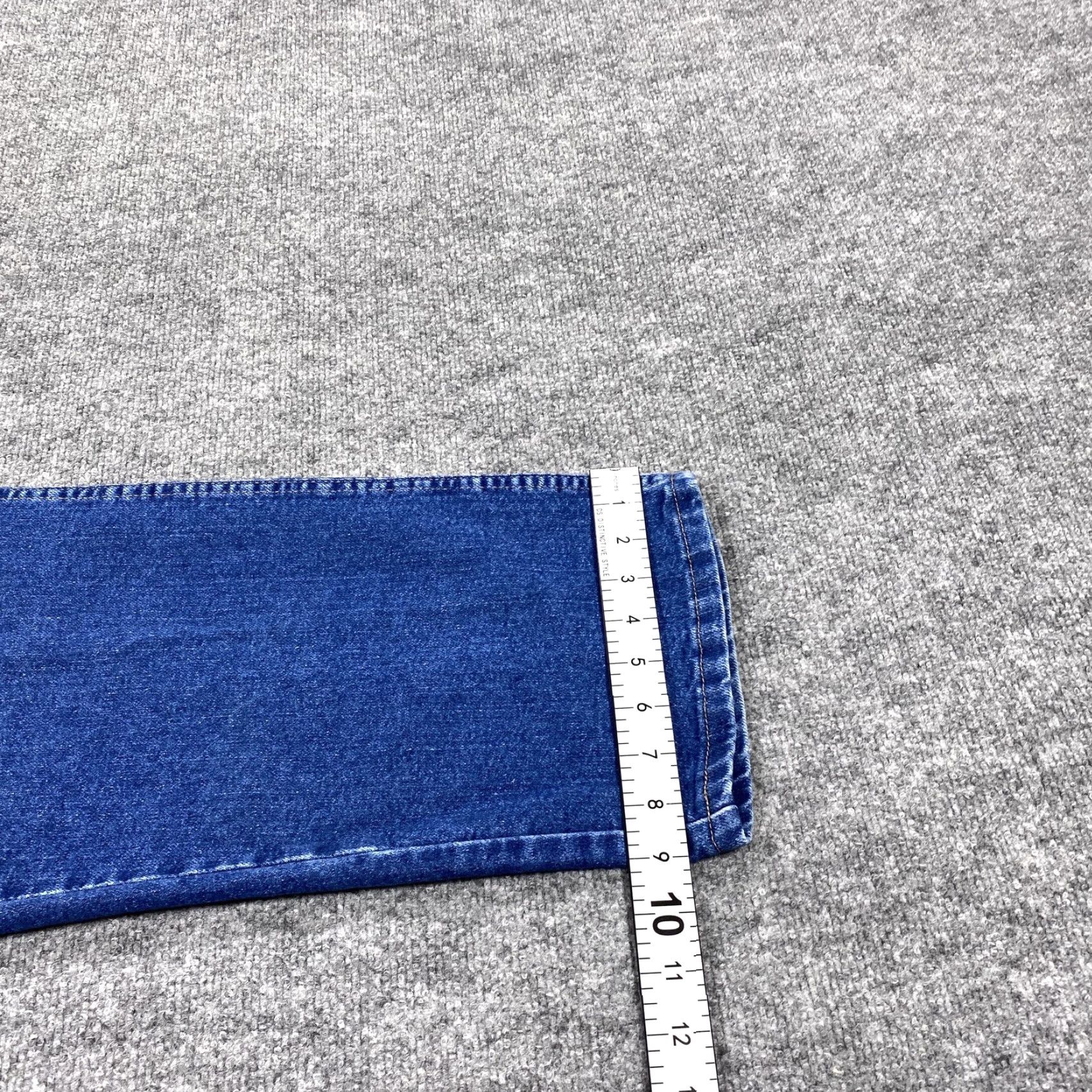 Wrangler Wrangler Jeans Mens 44x30 Blue Denim Medium Wash Relaxed Straight Size US 44 / EU 60 - 7 Thumbnail
