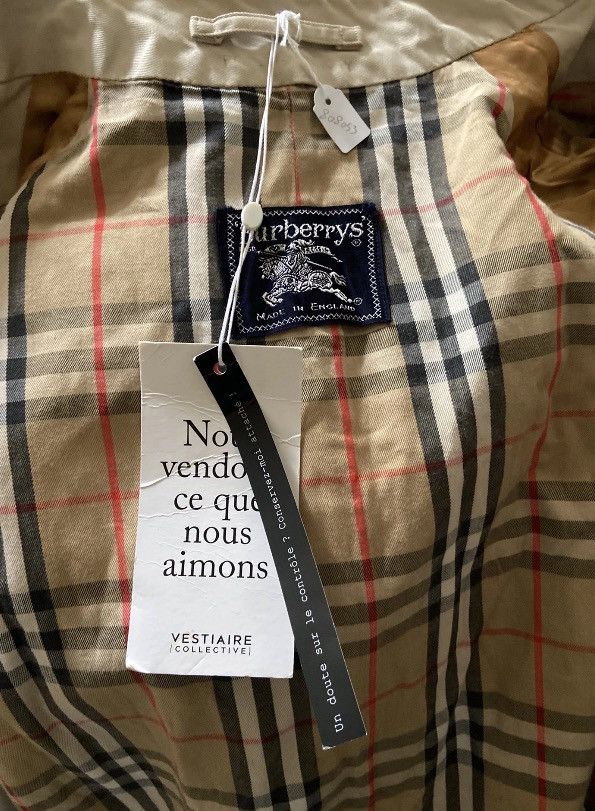 Burberry Authentic Men Burberry Trench Coat Size in description Size US L / EU 52-54 / 3 - 8 Thumbnail