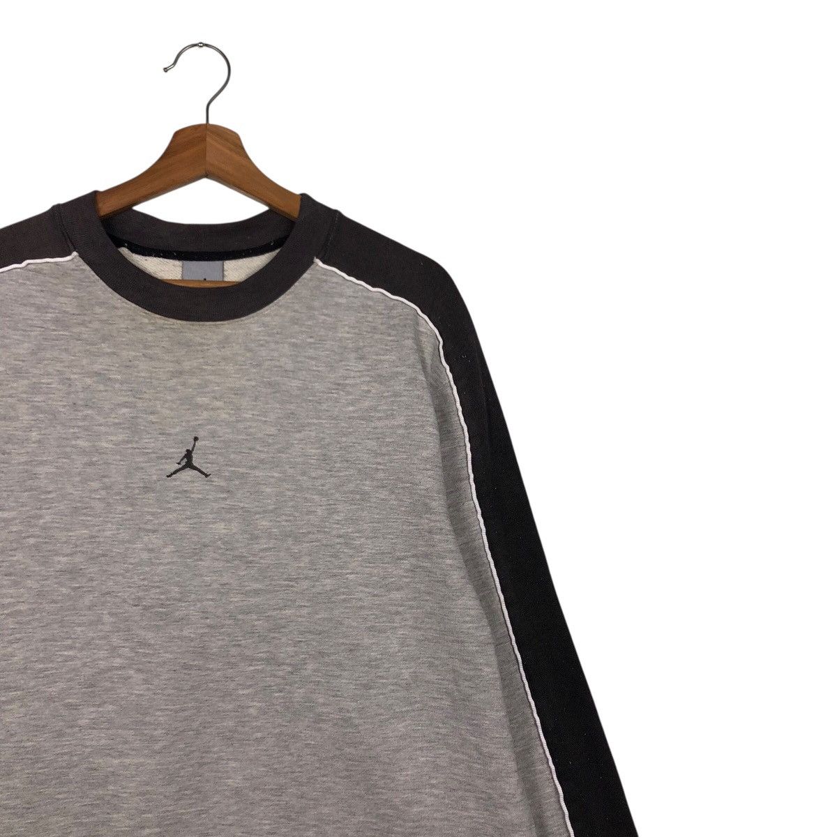 Jordan Brand 📌Vintage Long Sleeve Sweatshirt Air Jordan Small Pony Size US M / EU 48-50 / 2 - 7 Thumbnail