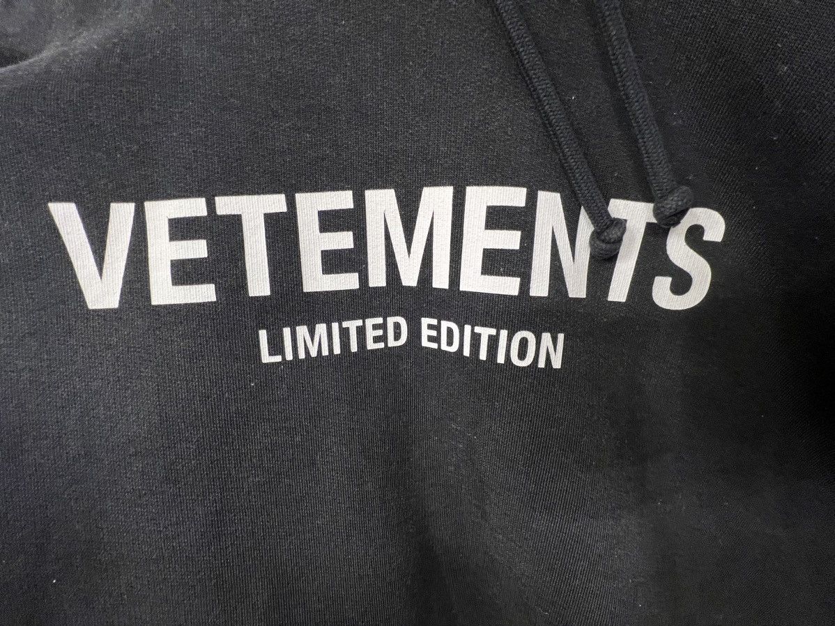 Vetements Vetements Limited Edition Hoodie Size US L / EU 52-54 / 3 - 4 Thumbnail