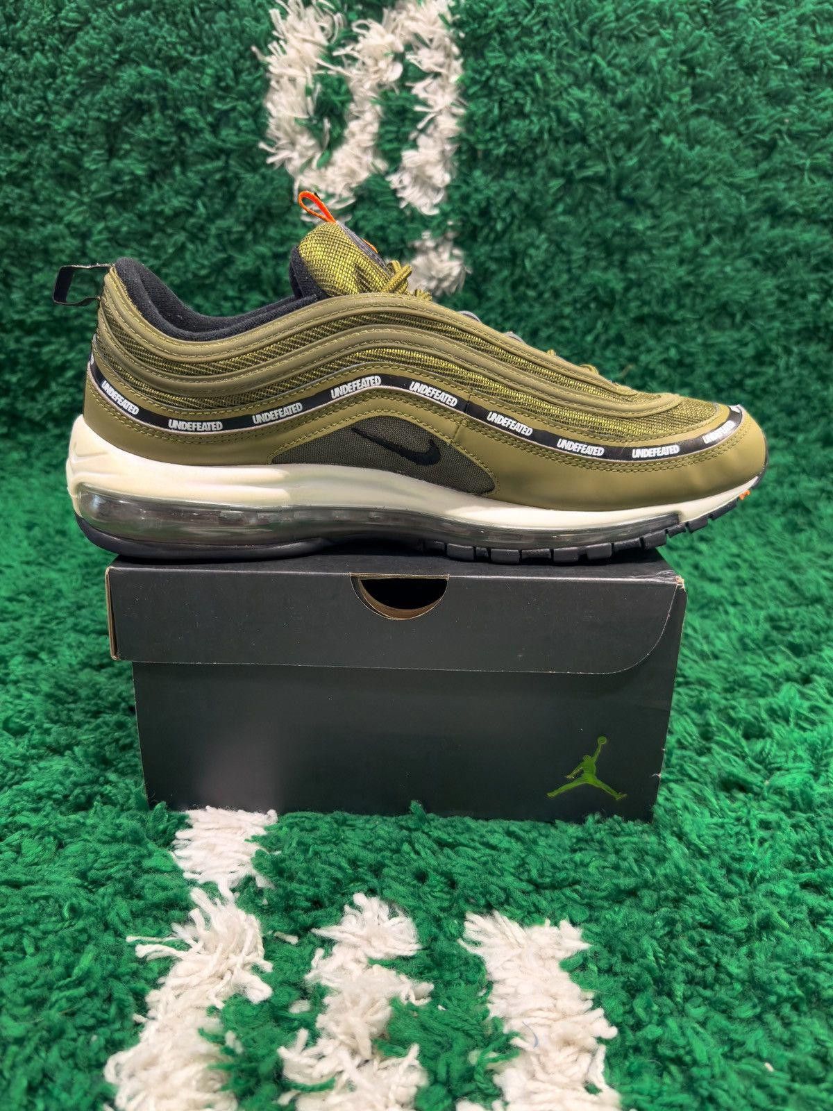 Nike Nike x Undefeated Air Max 97 Size US 12 / EU 45 - 7 Thumbnail