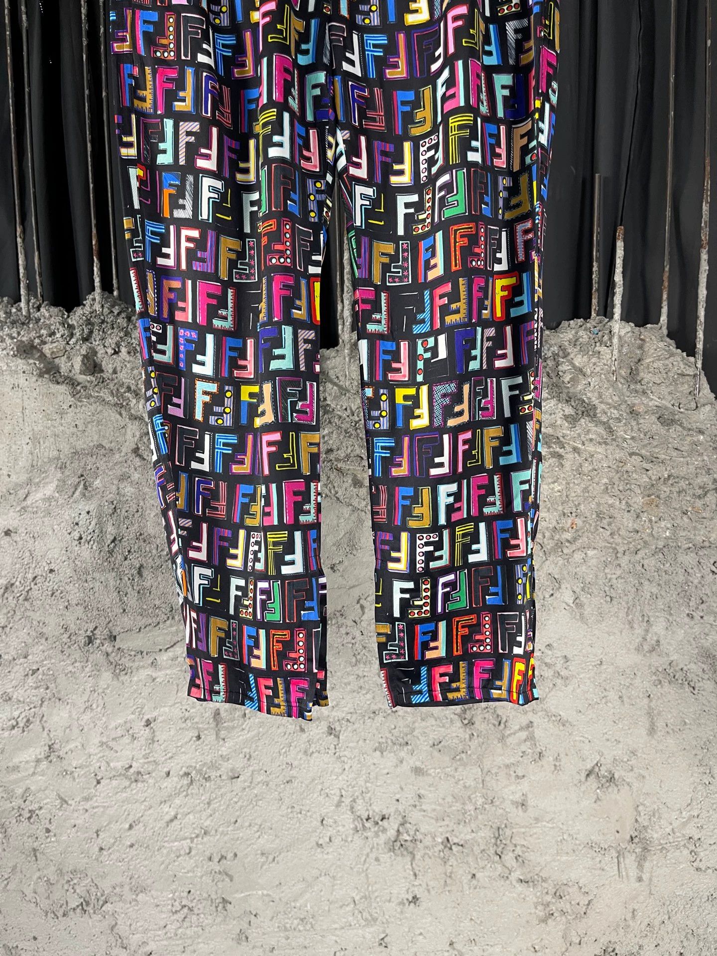 Fendi Fendi FF Monogram Pants 36 New Size 25" / US 0 / IT 36 - 4 Thumbnail
