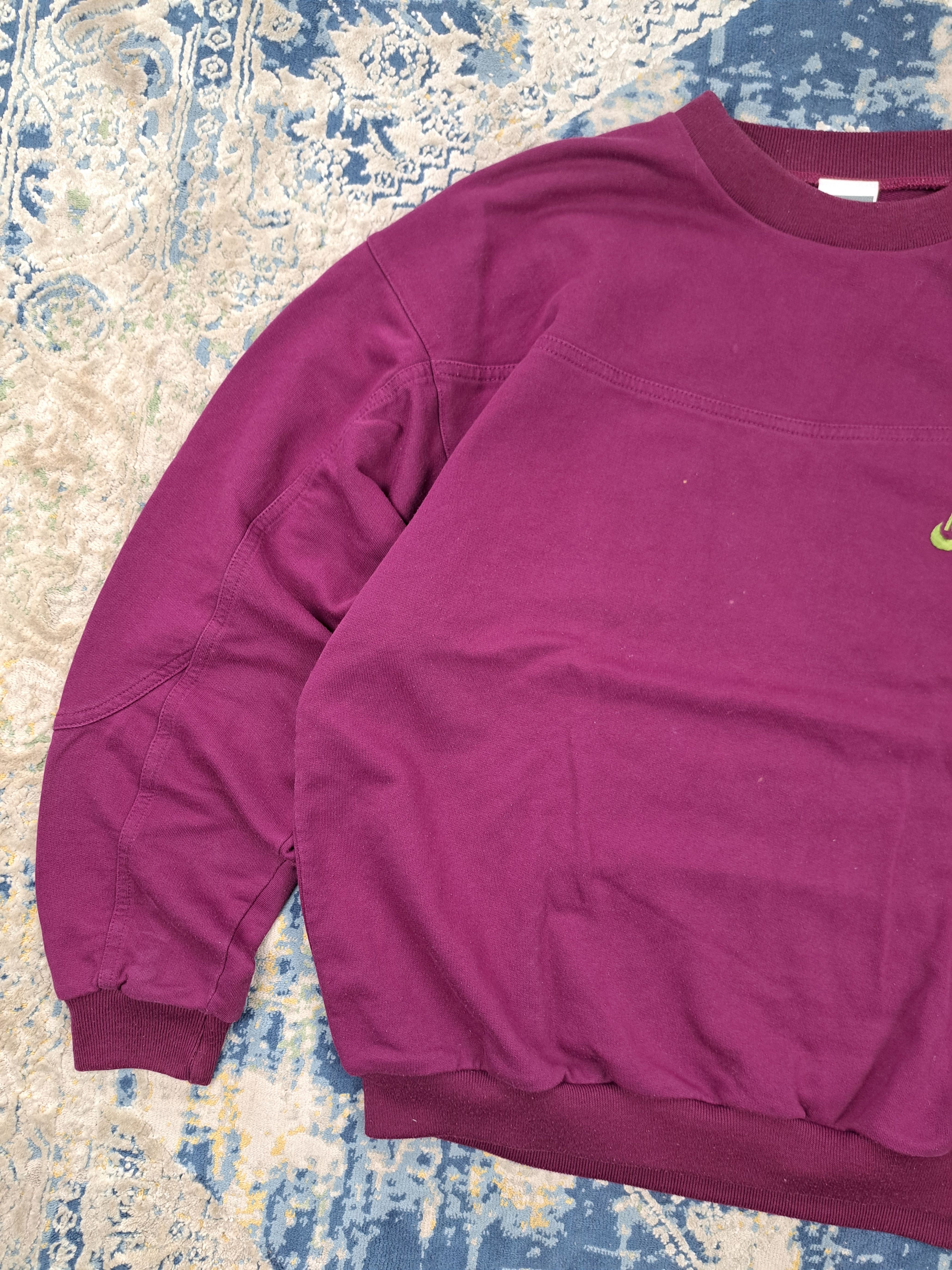 Nike Vintage 80s Nike Purple Sweatshirt Boxy Fit Crewneck Size US M / EU 48-50 / 2 - 5 Thumbnail